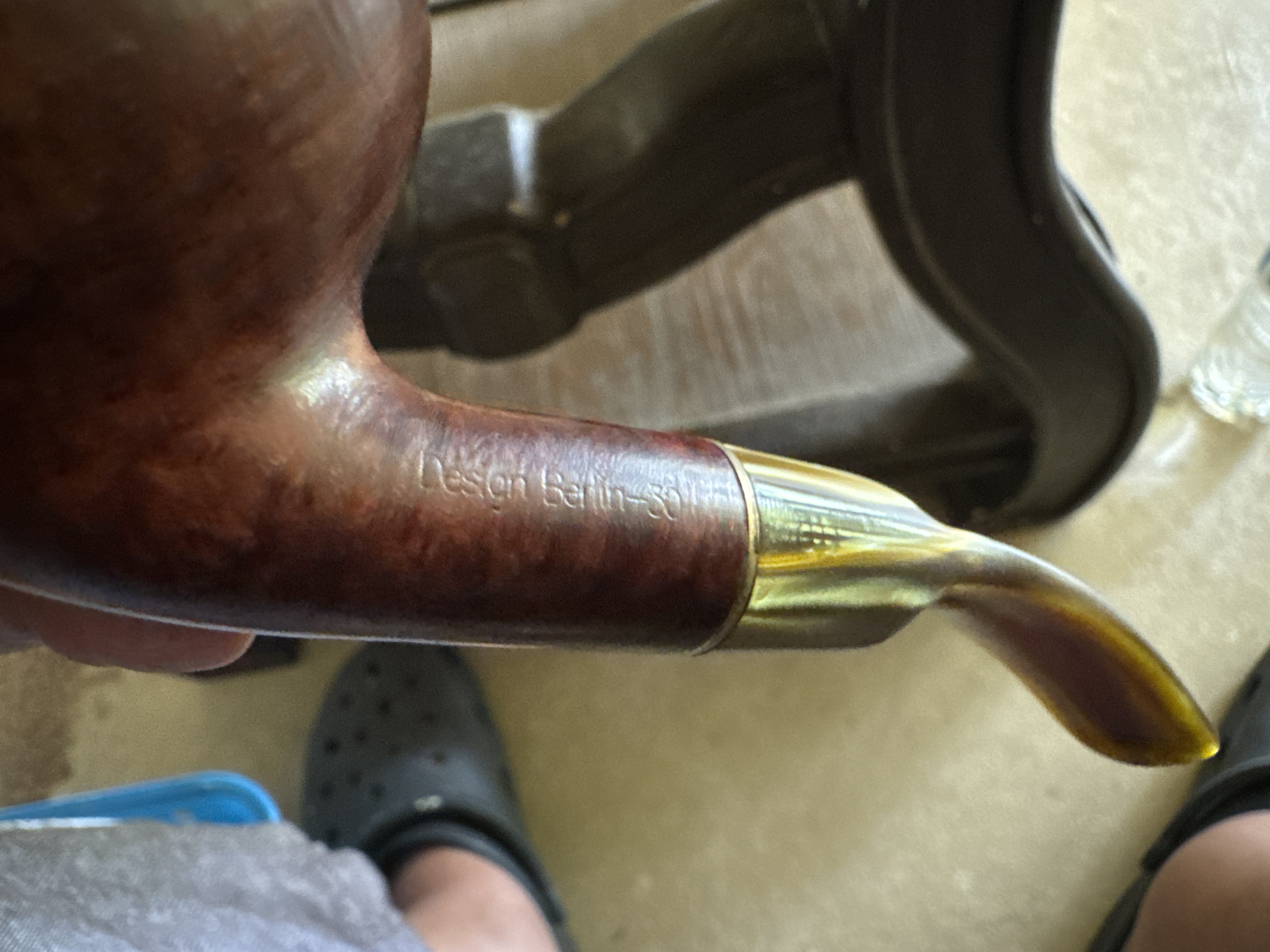 Design Berlin db 30 Smooth Bent Spherical Briar Pipe, 9mm Filter Estate