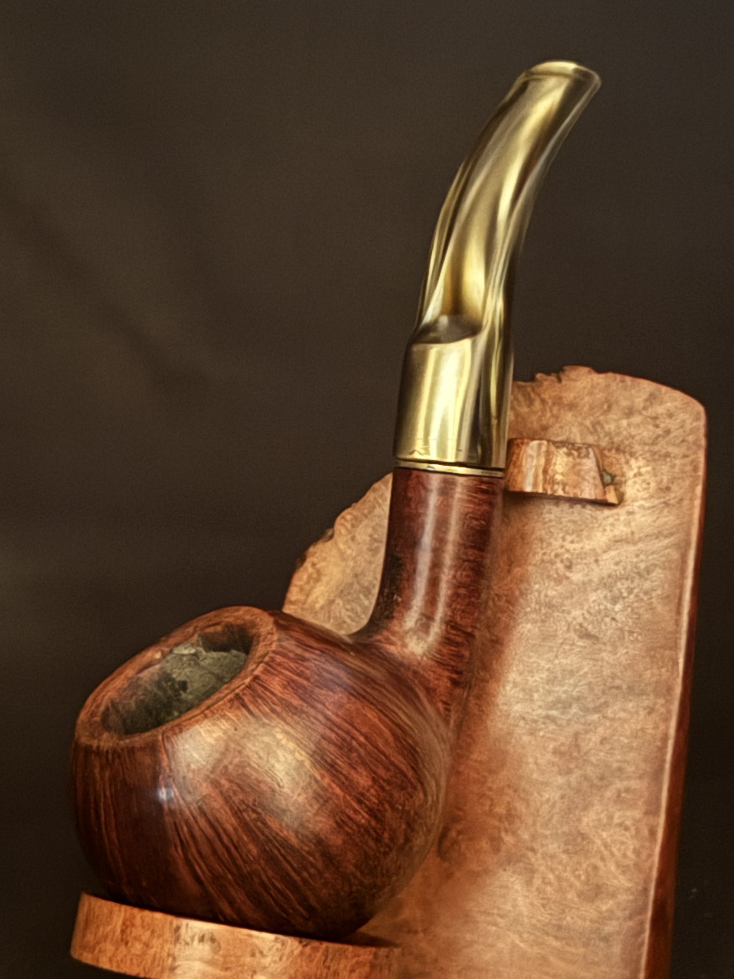 Design Berlin db 30 Smooth Bent Spherical Briar Pipe, 9mm Filter Estate