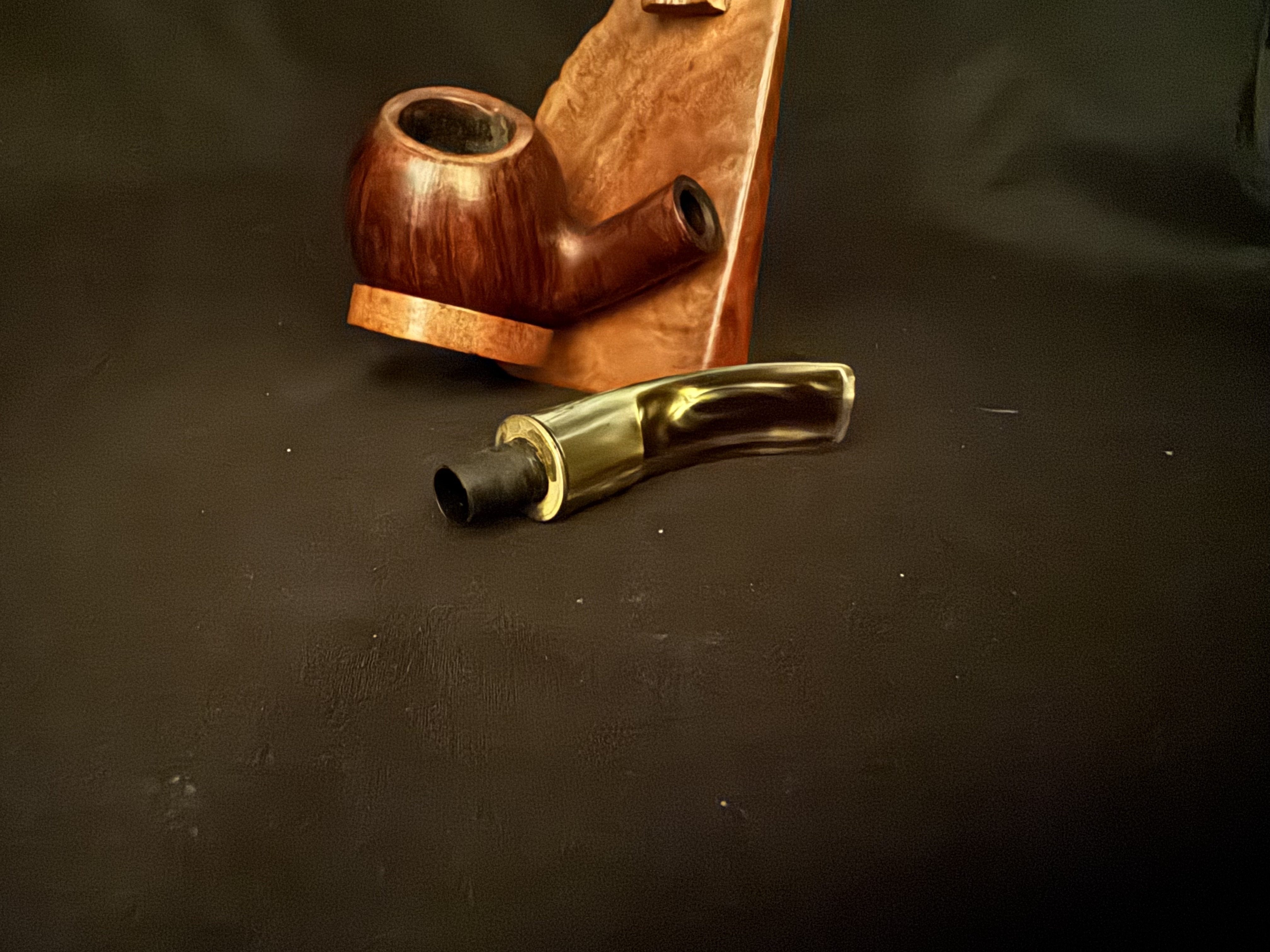 Design Berlin db 30 Smooth Bent Spherical Briar Pipe, 9mm Filter Estate 9