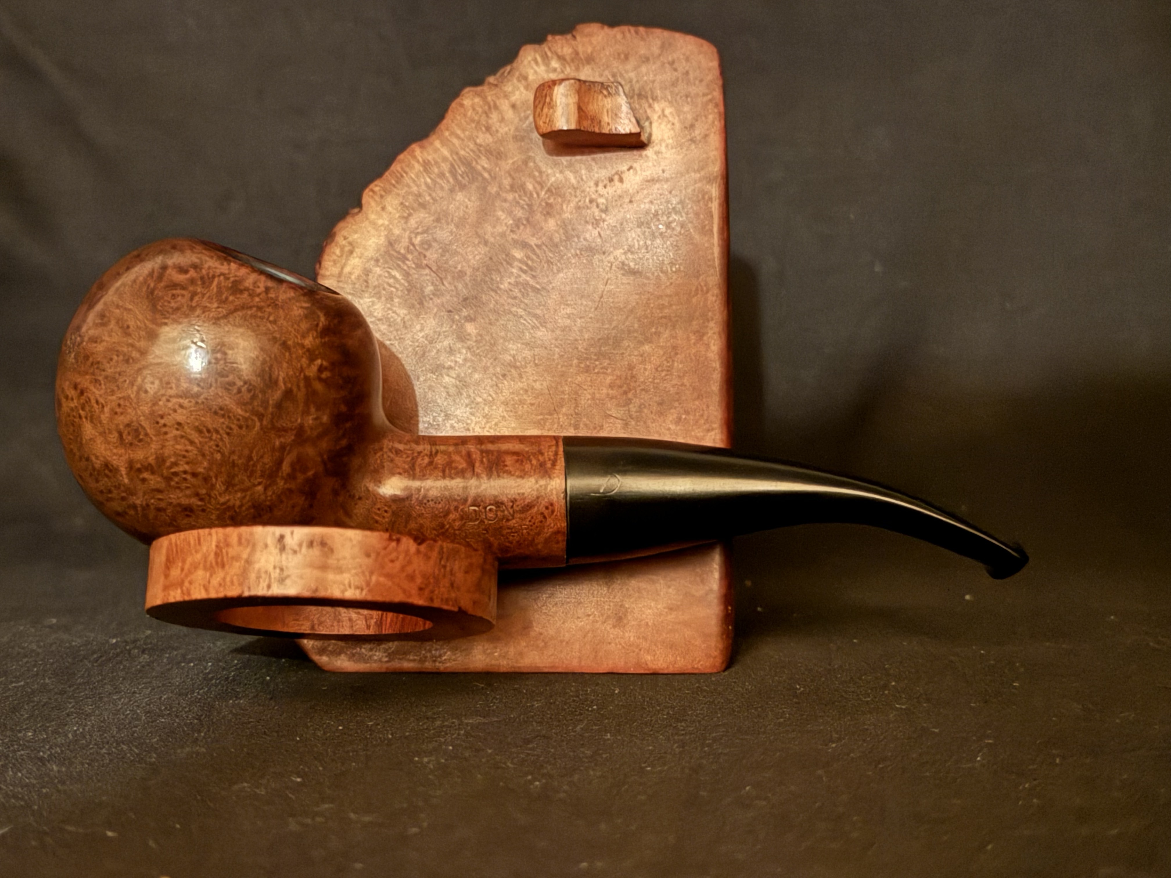 Don Regular Smooth Bent Spherical Pipe, Made in Denmark, 9mm Filter, Chubby Vulcanite Fishtail Stem 3