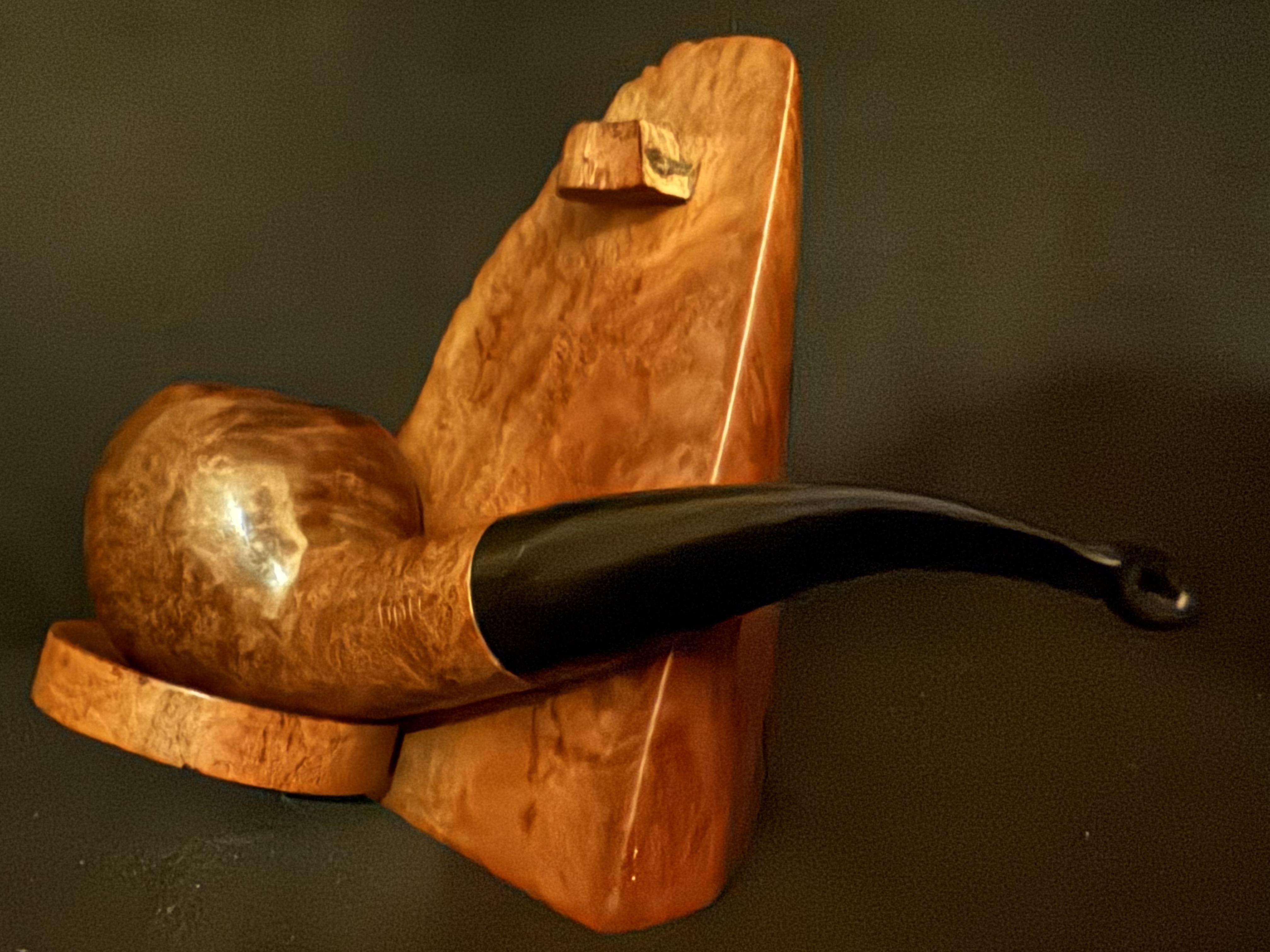 Don Regular Smooth Bent Spherical Pipe, Made in Denmark, 9mm Filter, Chubby Vulcanite Fishtail Stem 9
