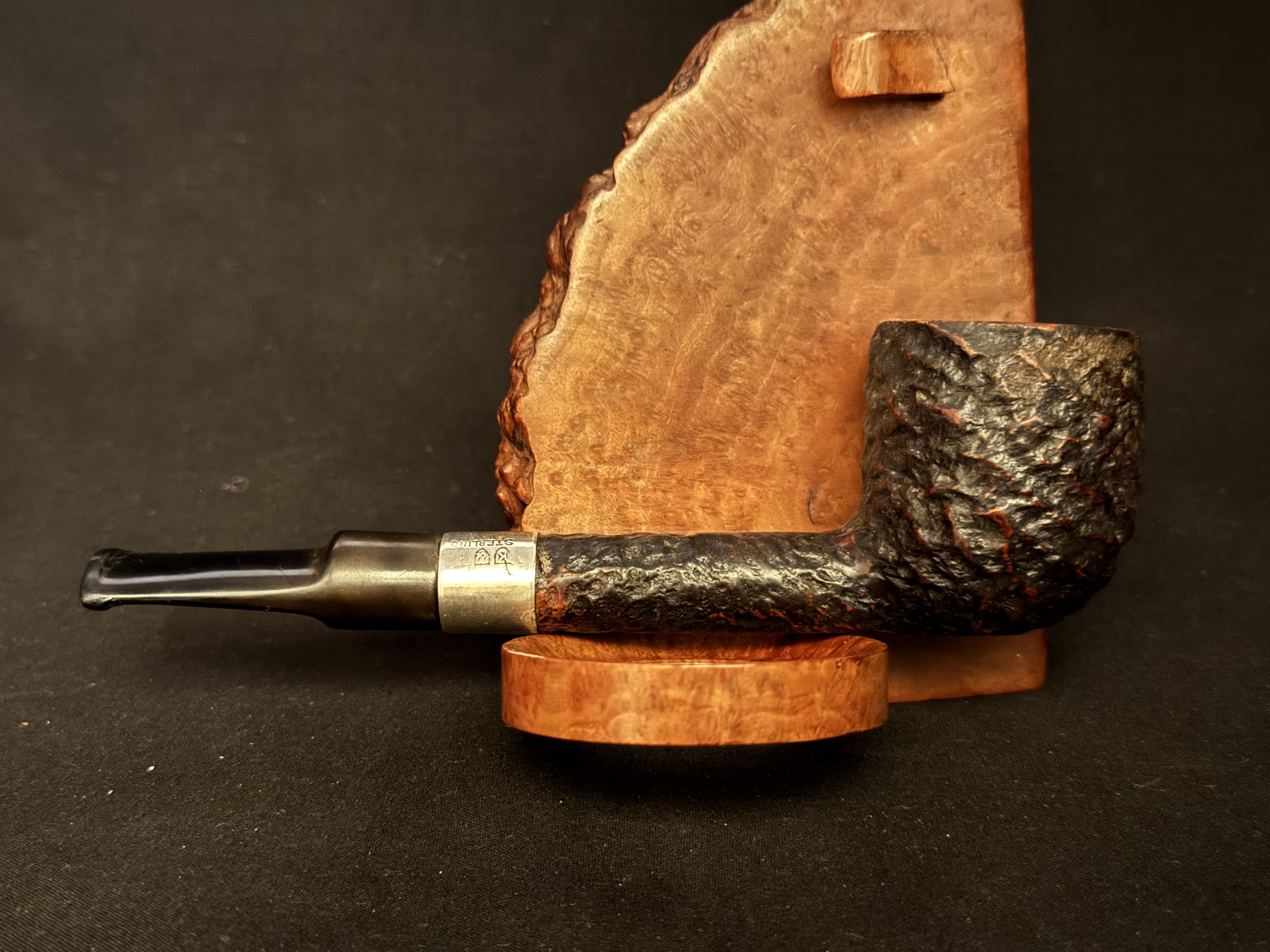 Donegal Rocky A Peterson England Sandblast Lovat Vulcanite Saddle Stem Estate Pipe 4