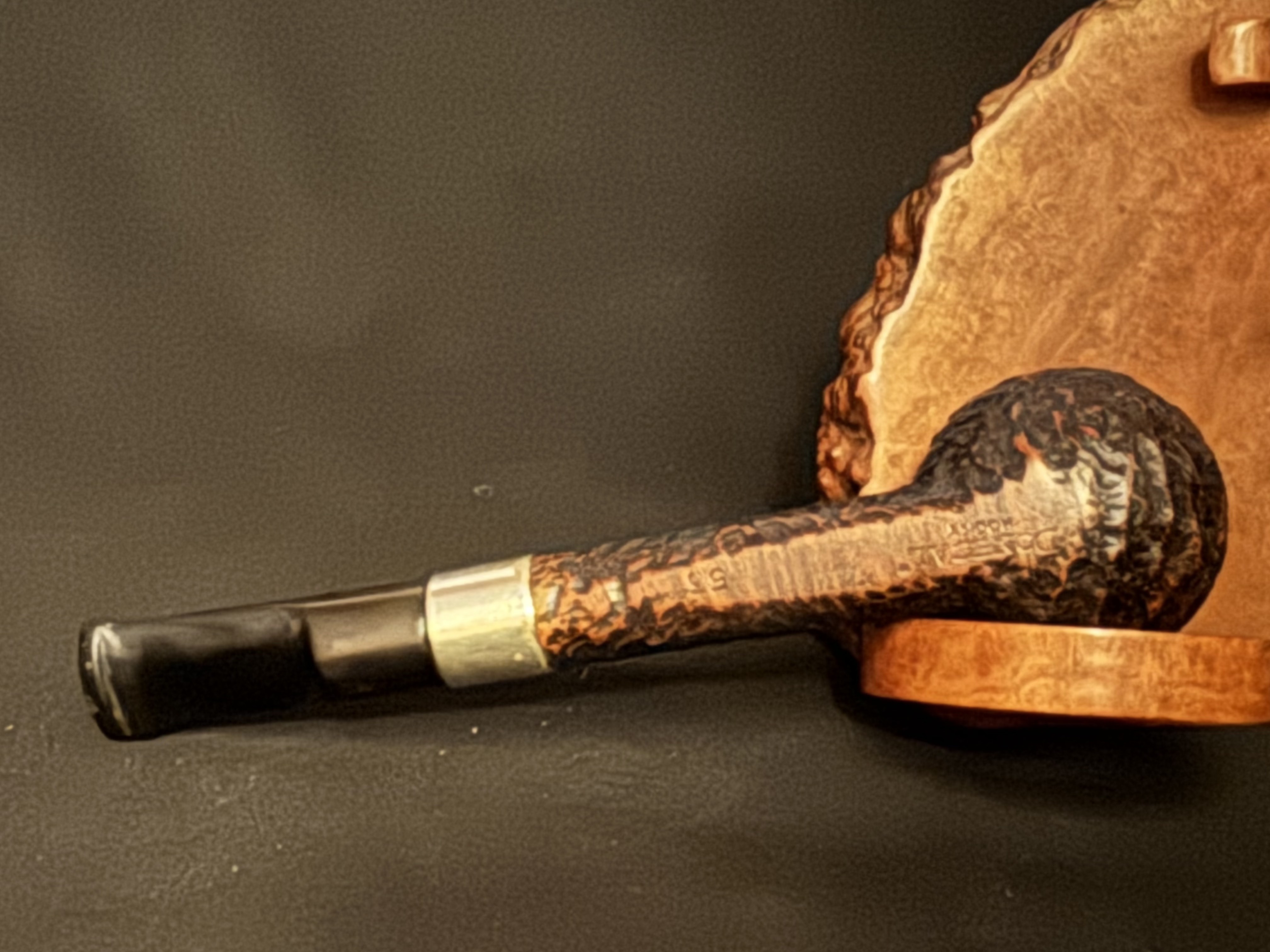 Donegal Rocky A Peterson England Sandblast Lovat Vulcanite Saddle Stem Estate Pipe 6