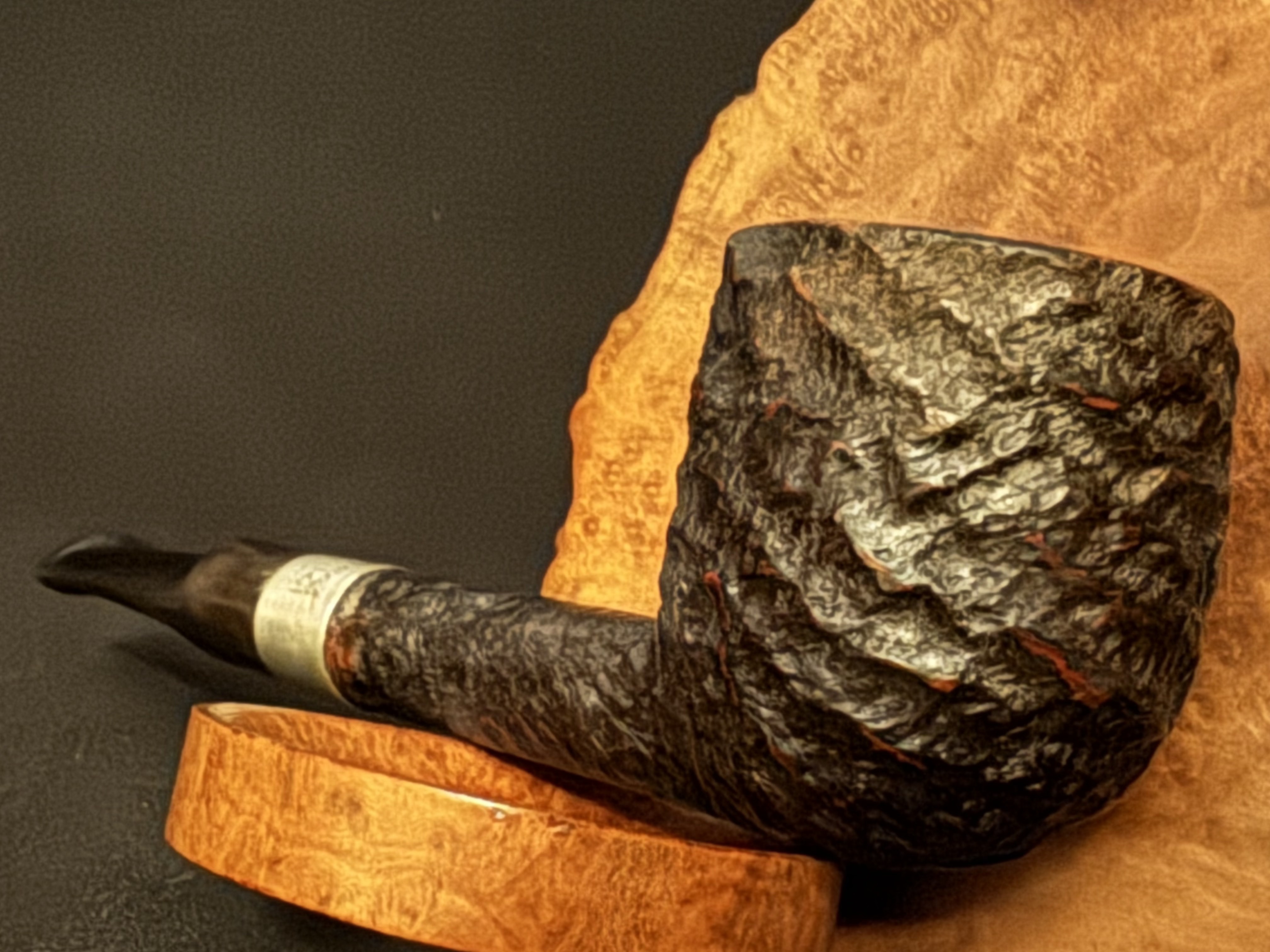 Donegal Rocky A Peterson England Sandblast Lovat Vulcanite Saddle Stem Estate Pipe 10