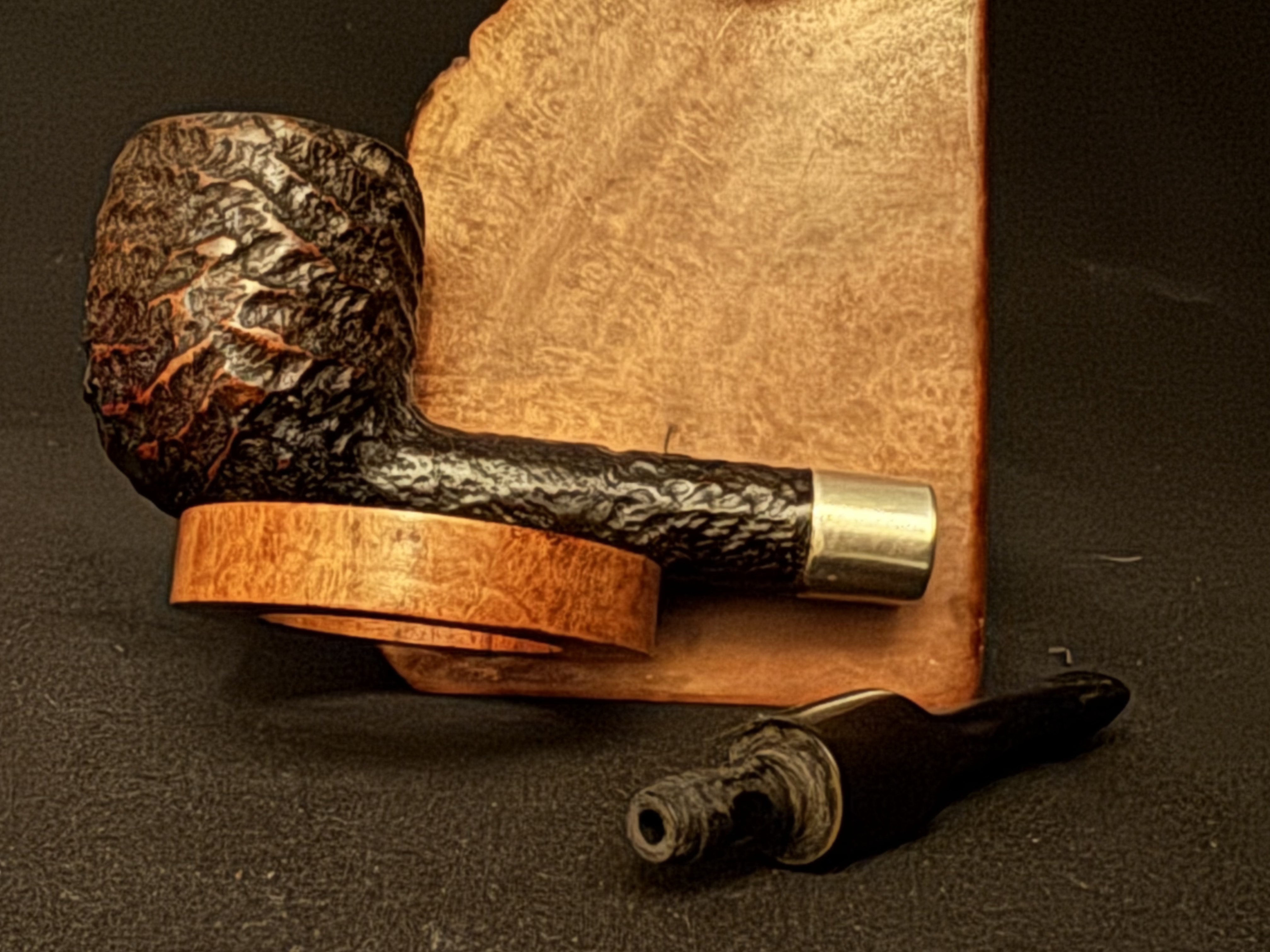 Donegal Rocky A Peterson England Sandblast Lovat Vulcanite Saddle Stem Estate Pipe 8