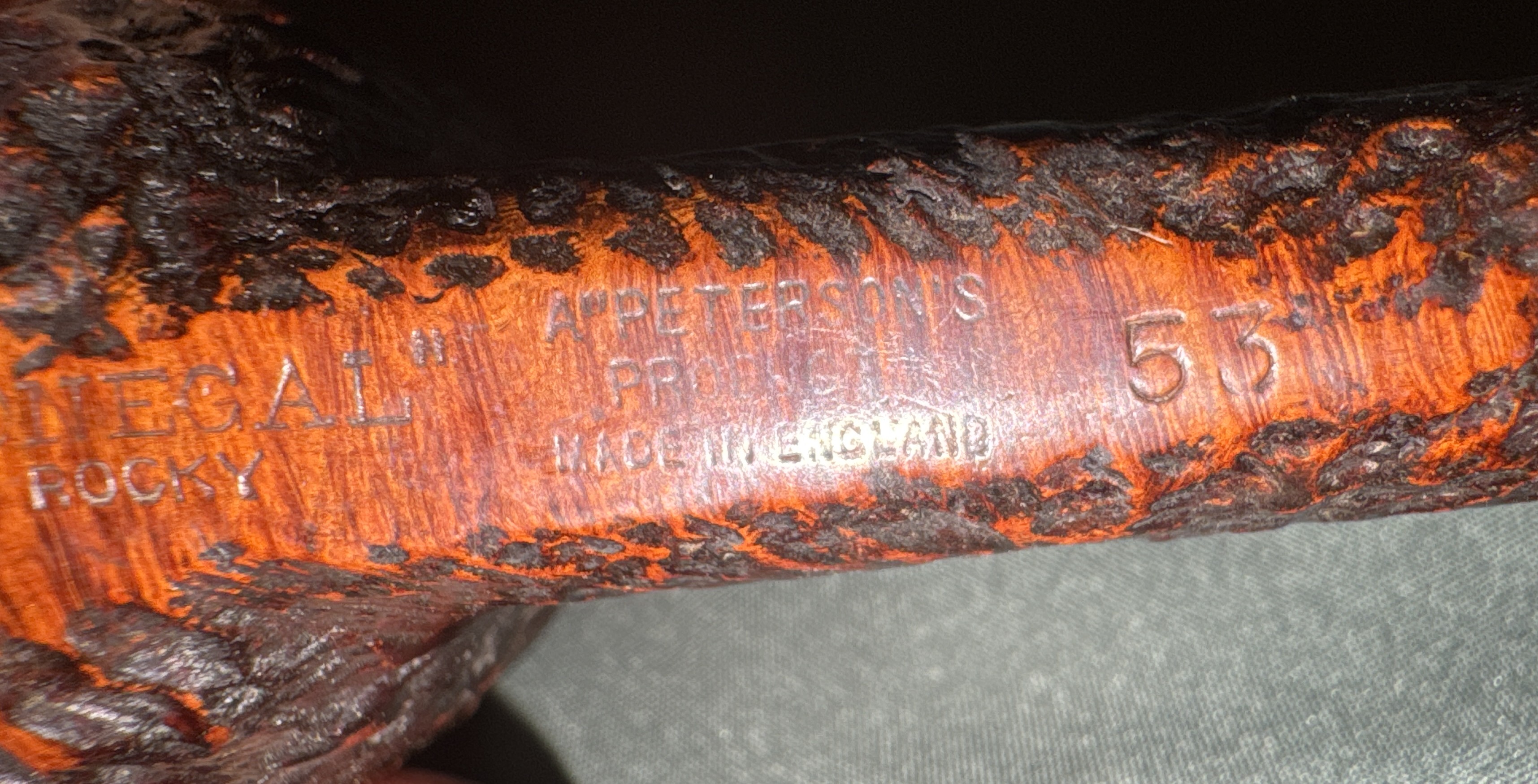Donegal Rocky A Peterson England Sandblast Lovat Vulcanite Saddle Stem Estate Pipe 13