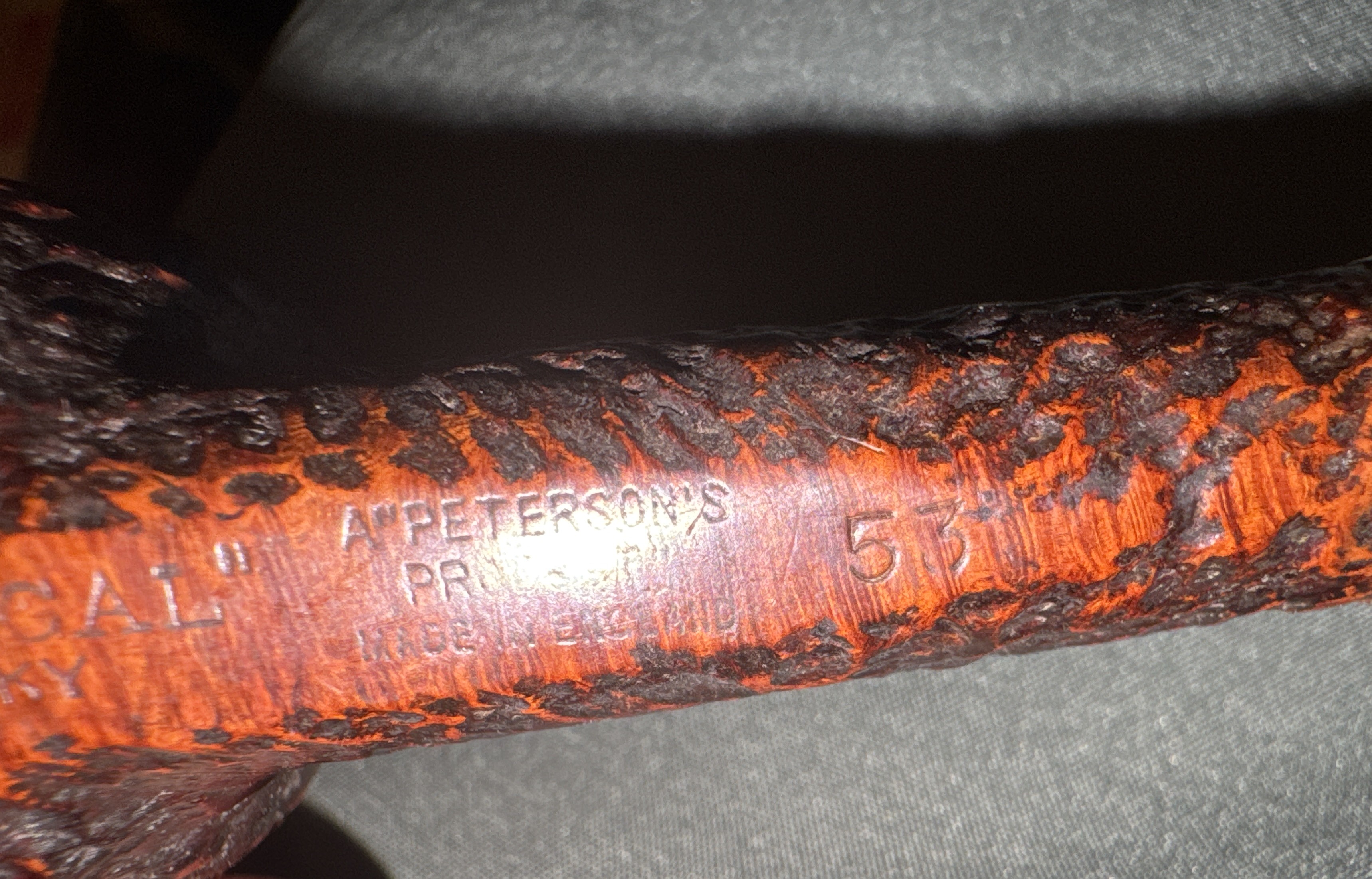 Donegal Rocky A Peterson England Sandblast Lovat Vulcanite Saddle Stem Estate Pipe 12