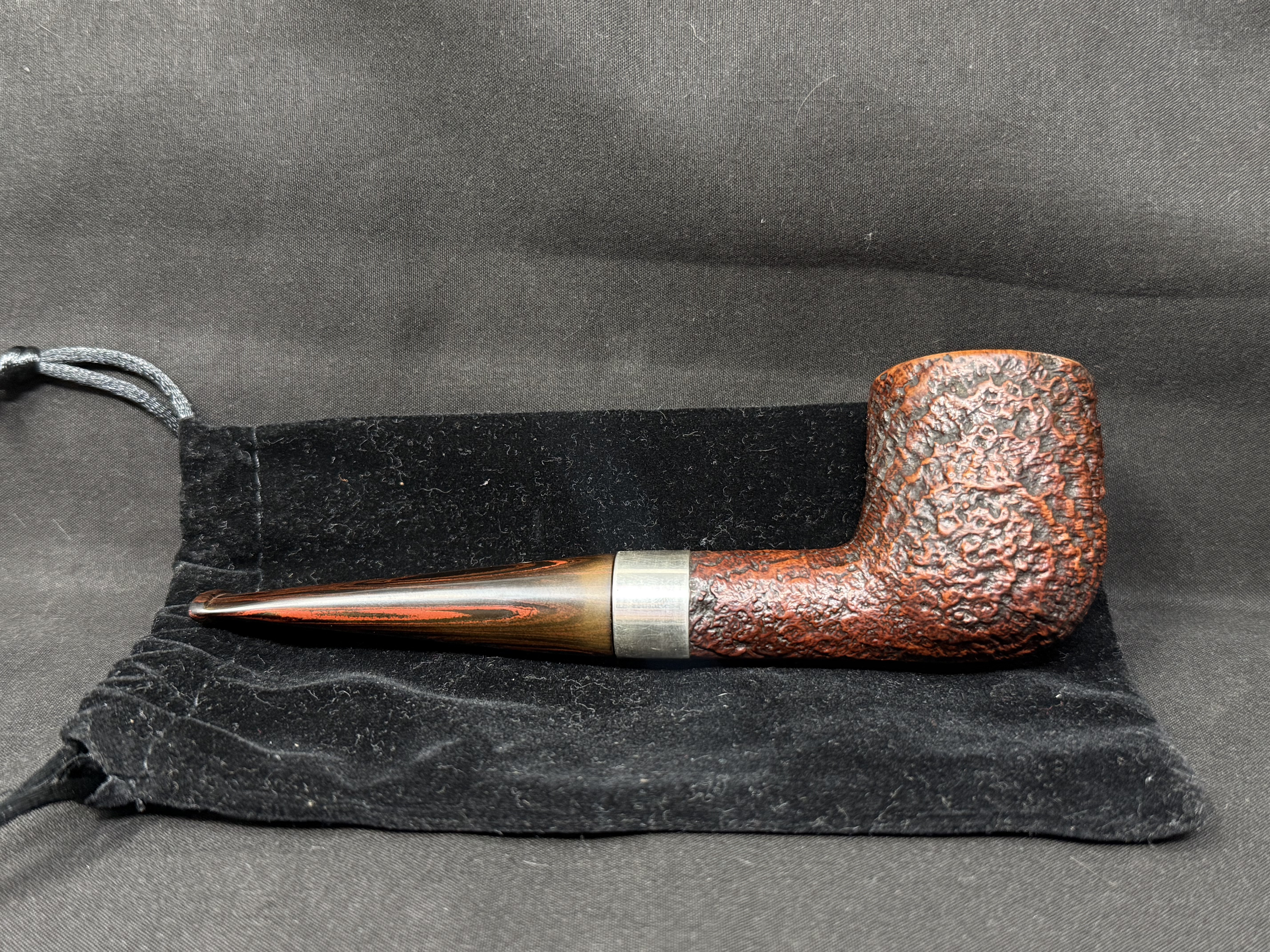 Dunhill Cumberland 41031 Billiard Sandblast Straight Estate Pipe, Silver Band 2