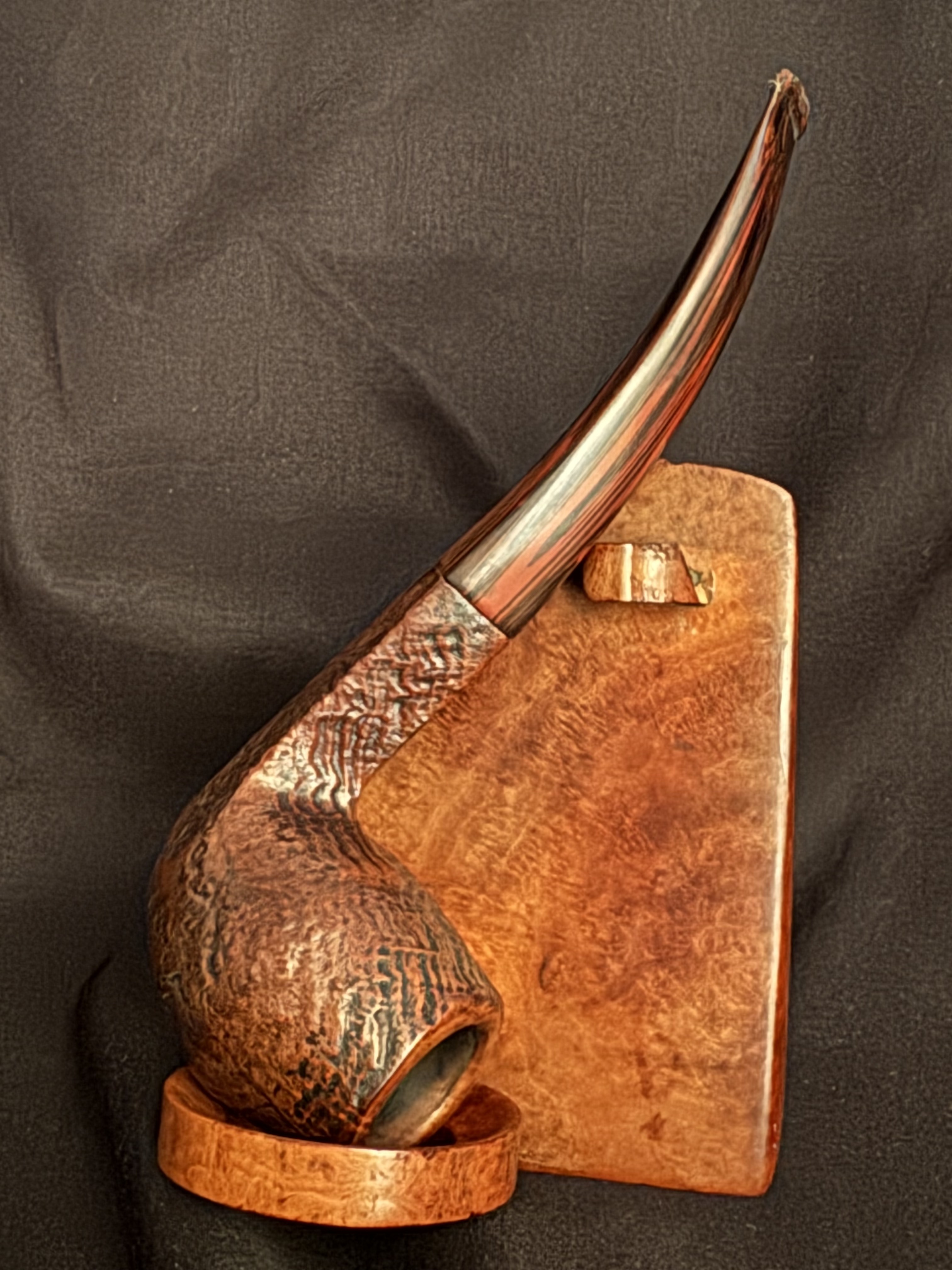 Dunhill Cumberland 54531 Large Sandblast Rhodesian Pipe, Diamond Shank, Cumberland Fishtail Stem, Ashton Leather Sleeve 2