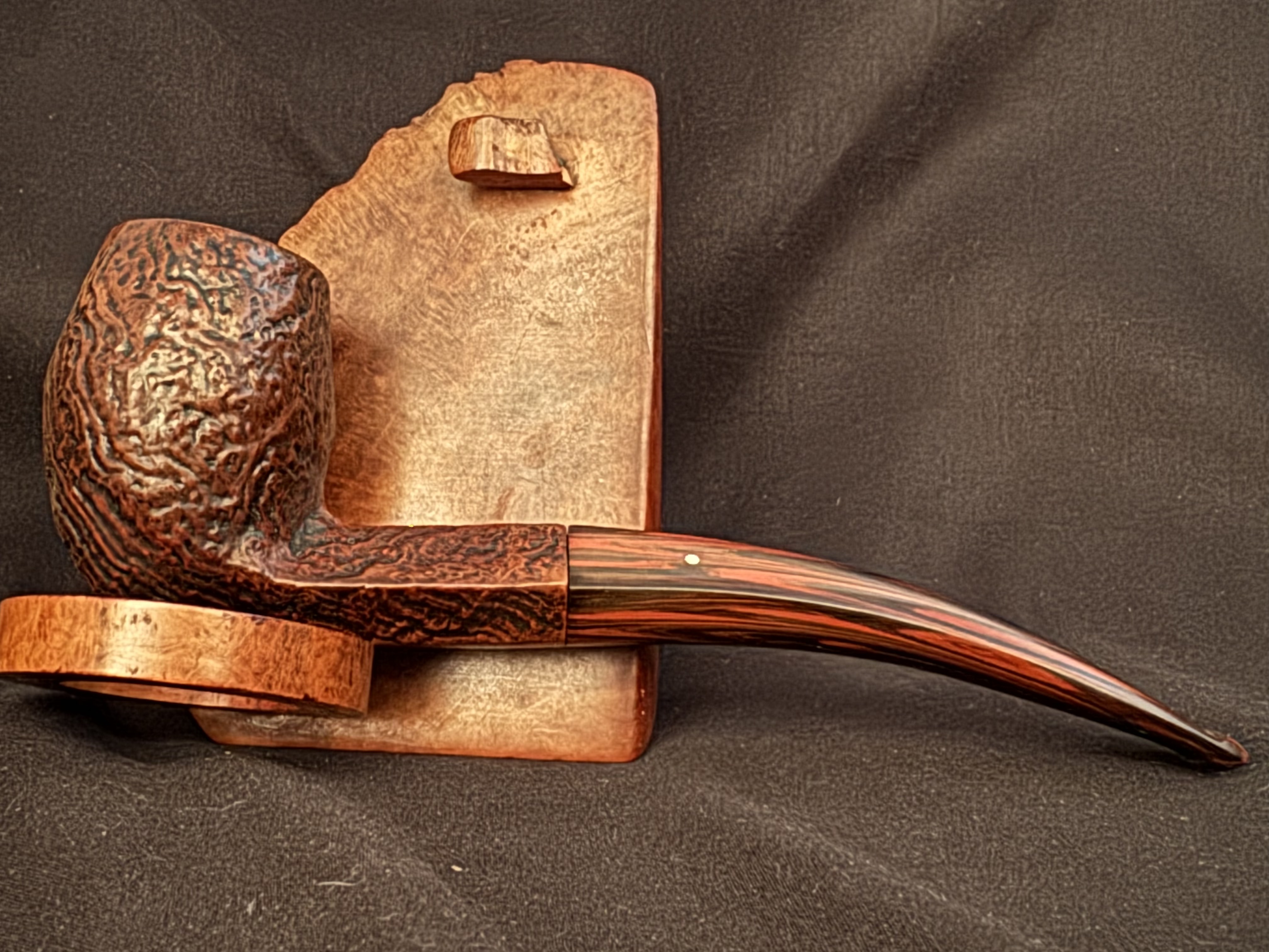 Dunhill Cumberland 54531 Large Sandblast Rhodesian Pipe, Diamond Shank, Cumberland Fishtail Stem, Ashton Leather Sleeve 4