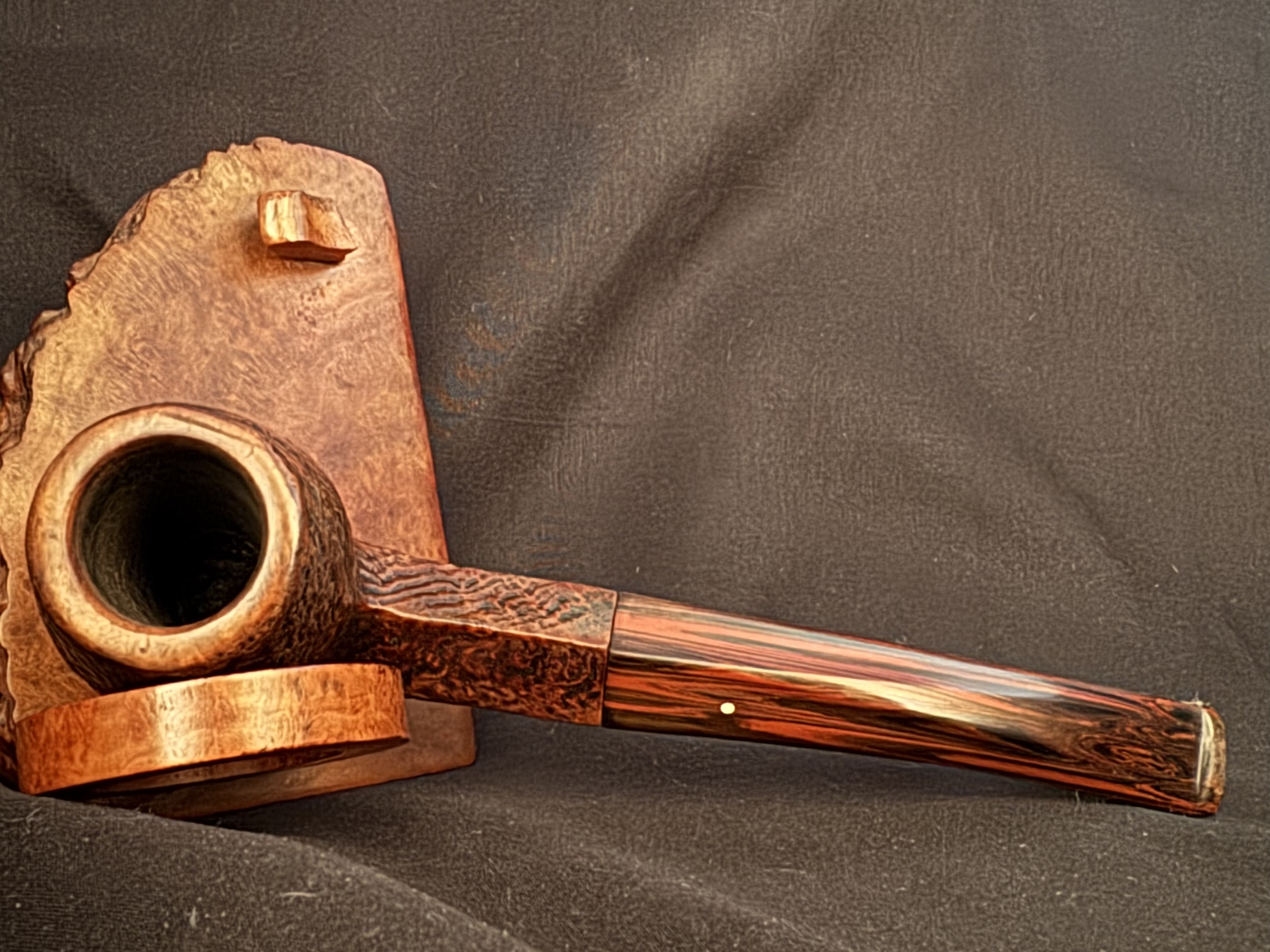 Dunhill Cumberland 54531 Large Sandblast Rhodesian Pipe, Diamond Shank, Cumberland Fishtail Stem, Ashton Leather Sleeve 6