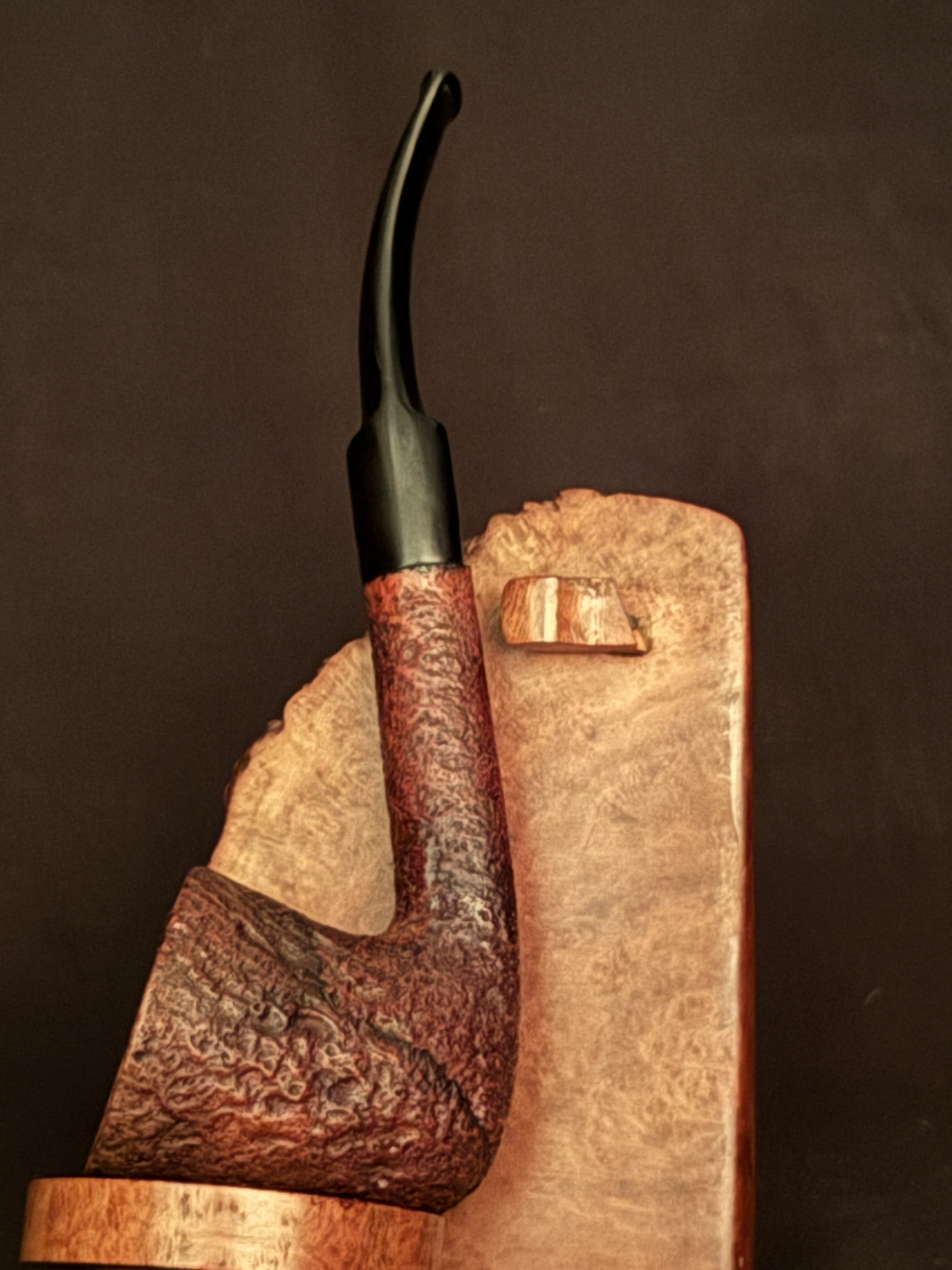 Emenit Classic Briar 802 Sandblast Bent Dublin Estate Pipe, Vulcanite Saddle Stem, Fishtail Bit, No Filter 3