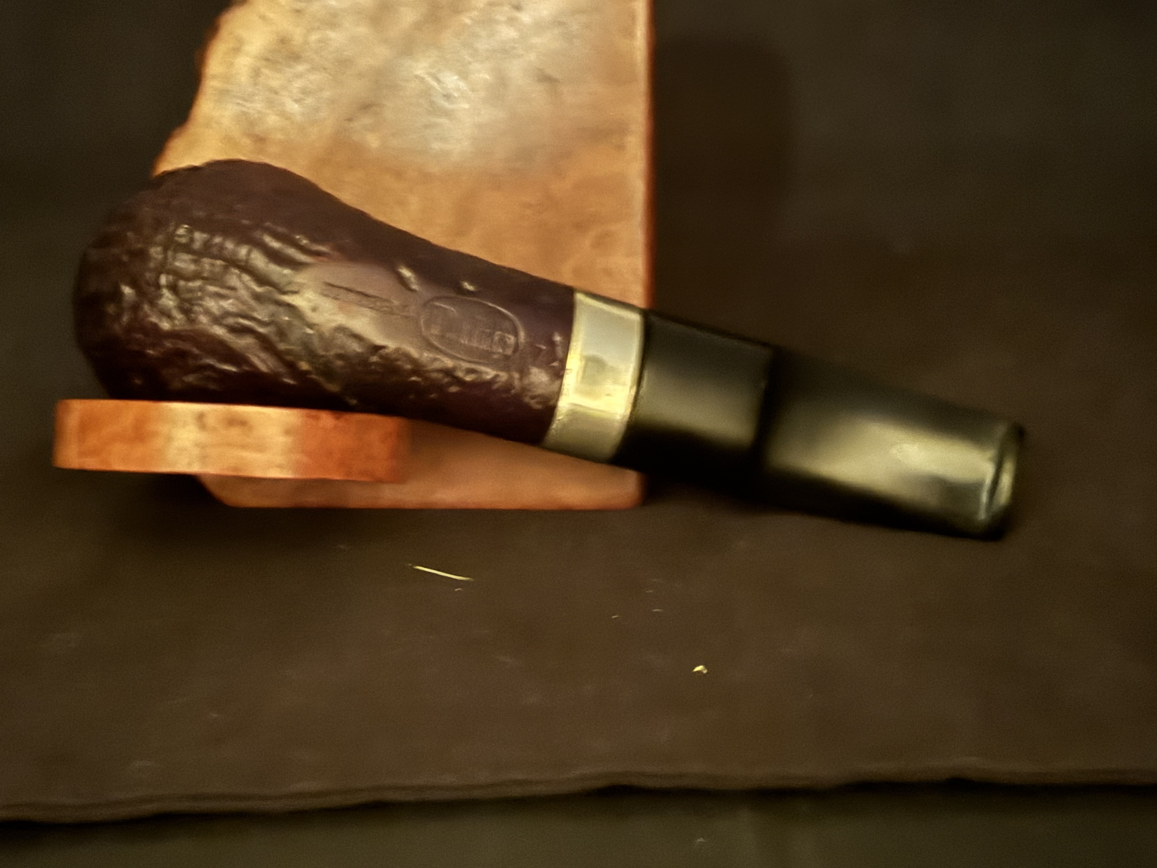 Filter 6 Palm 72 Sandblast Bent Apple Pot Estate Pipe - Oval Shank, Vulcanite Saddle Stem, Metal Band 6