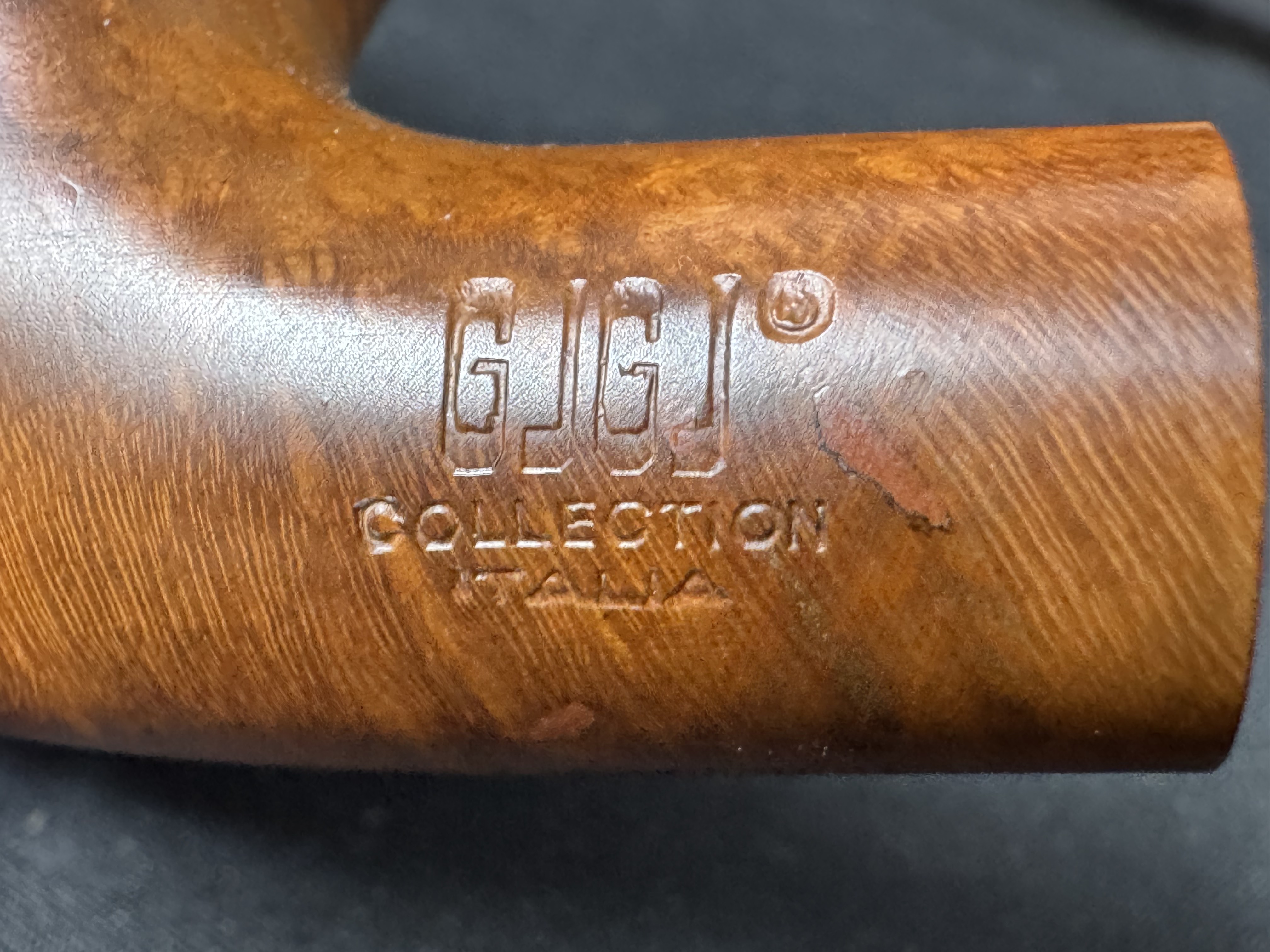 GiGi Collection Italia Shape 912 Freehand Bent Billiard Estate Briar Pipe, 1934-2026 10