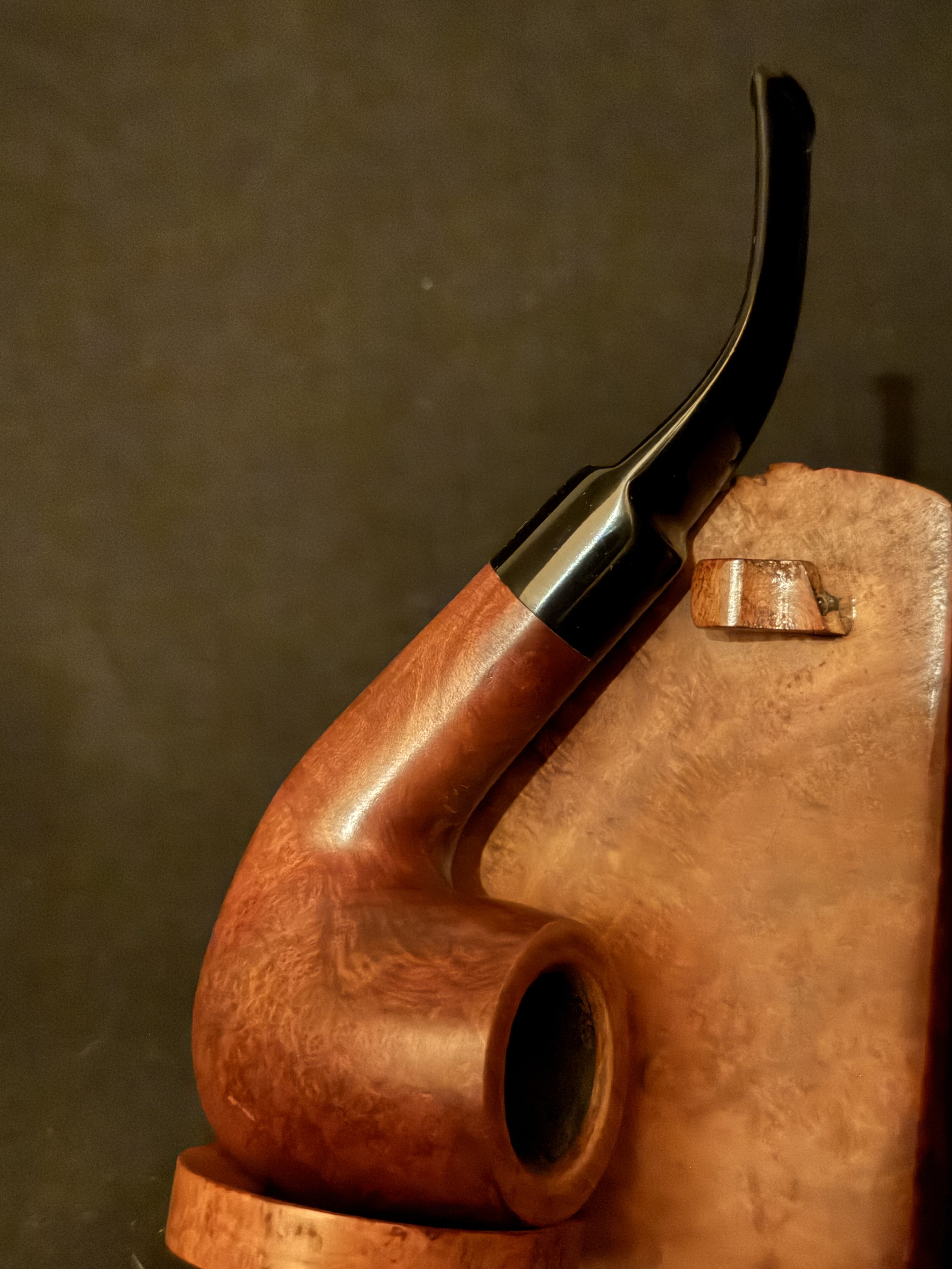 Gold Fire Selected Briar Smooth Bent Billiard Estate Pipe with Vulcanite Saddle Stem and Fishtail Bit 2