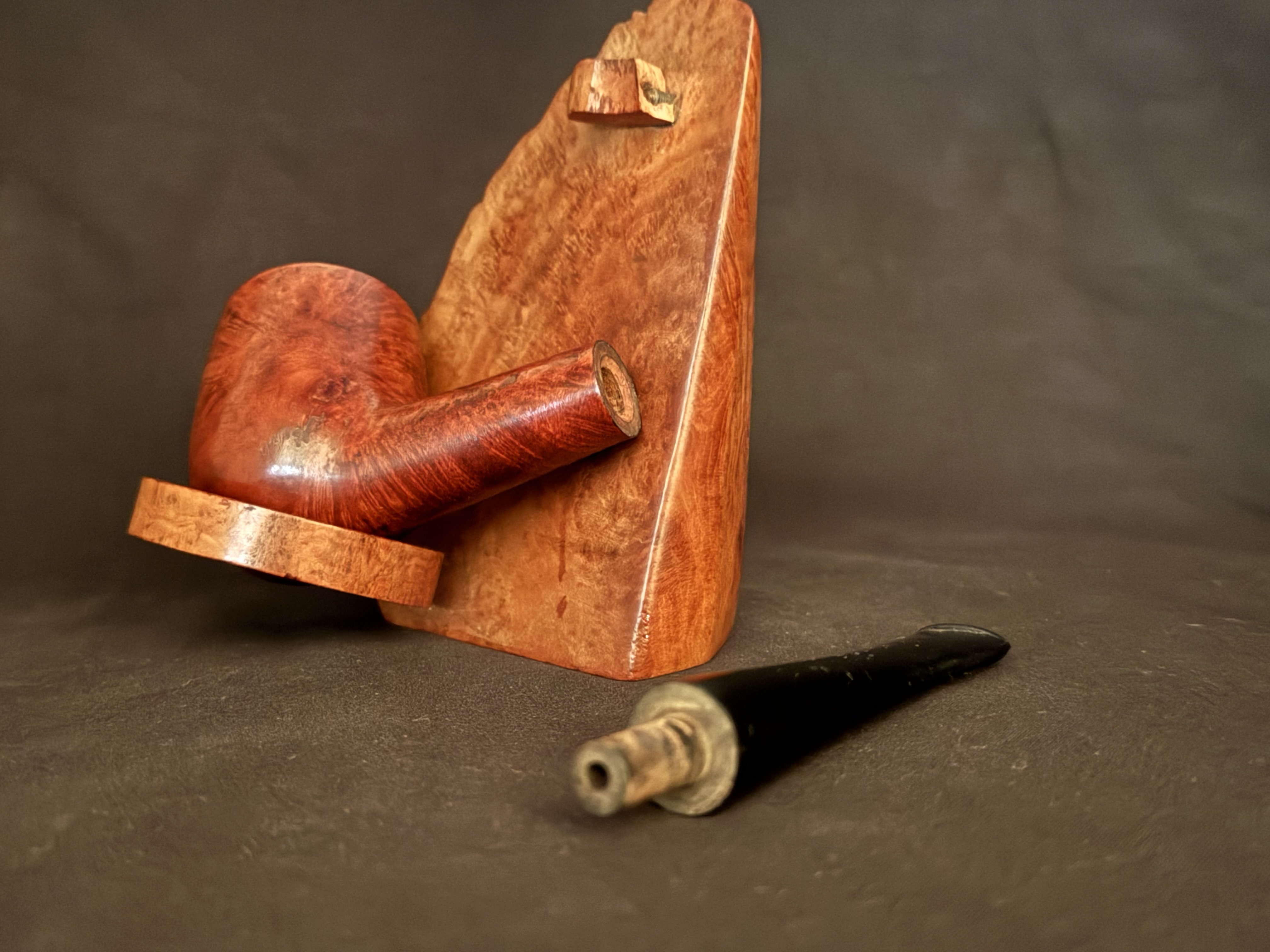 Gordon Bruyere Smooth Straight Classic Billiard Estate Pipe, Vulcanite Tapered Stem, Fishtail Bit, No Filter 9