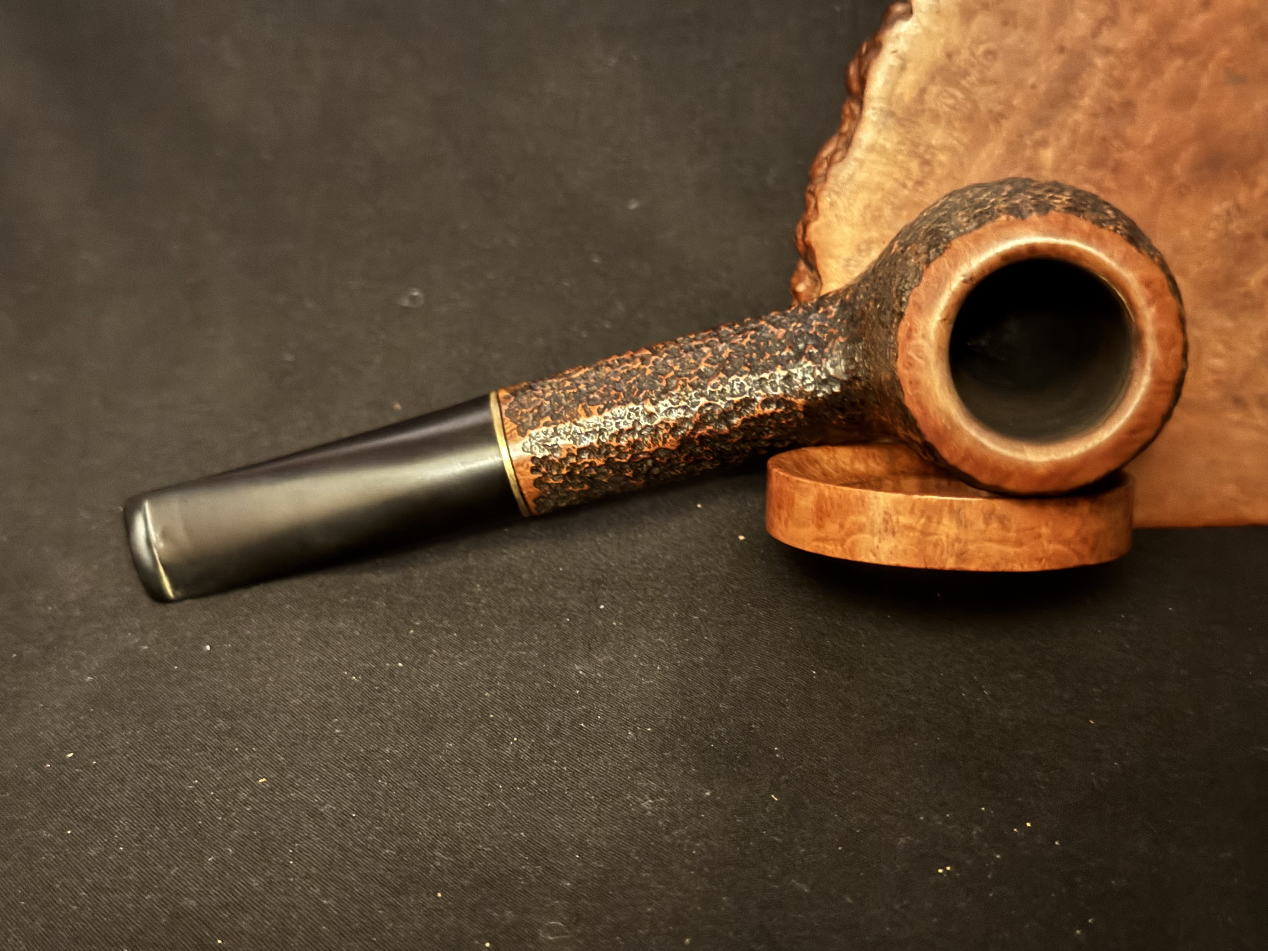 High-Quality Sandblast Billiard Estate Pipe, Triangle Shank, Vulcanite Stem 5