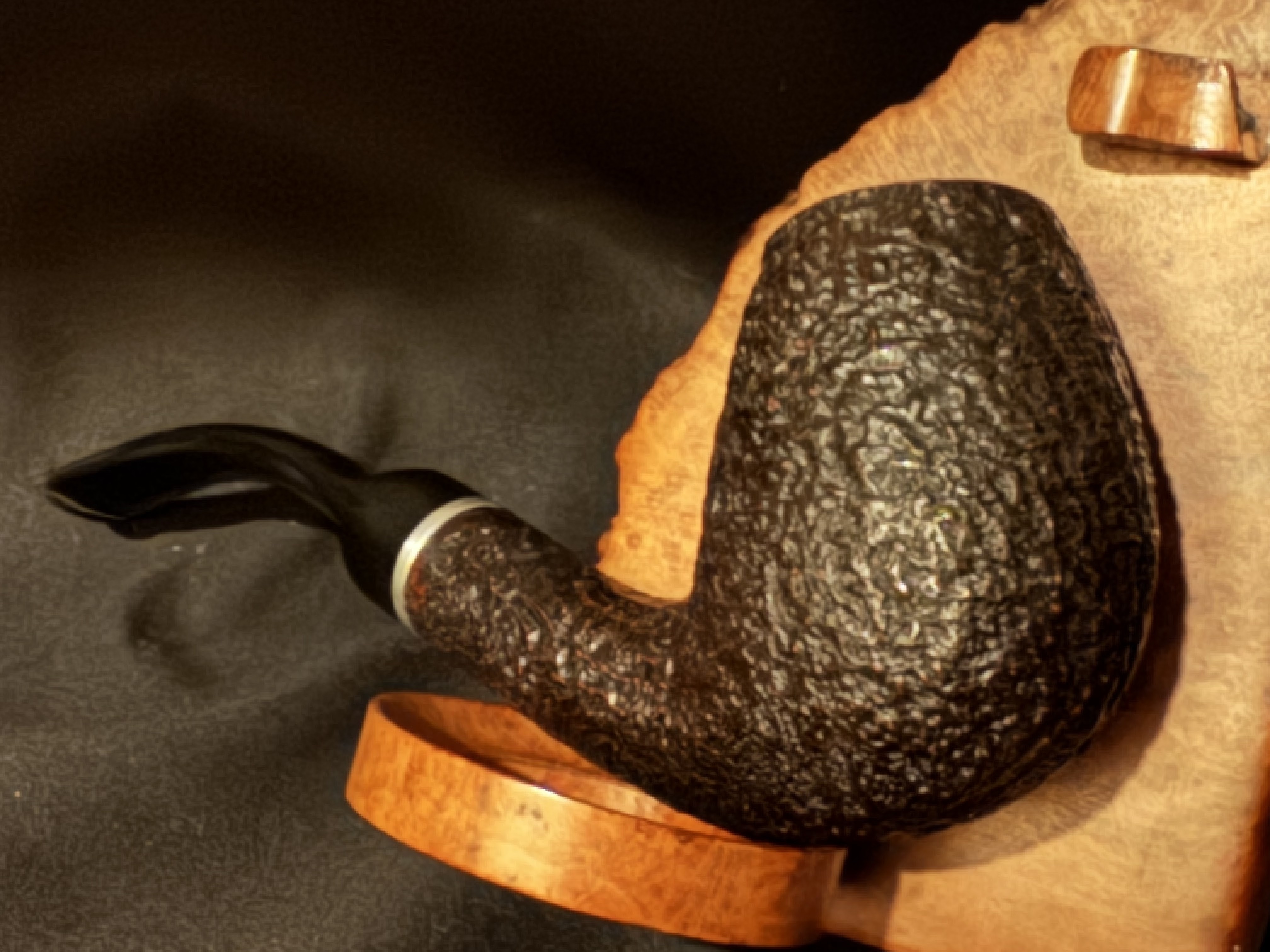 HILSON Sandblast Bent Billiard Estate Pipe - Aluminum Band, Vulcanite Saddle Stem, Fishtail Bit, 9mm Filter, Unsmoked 7