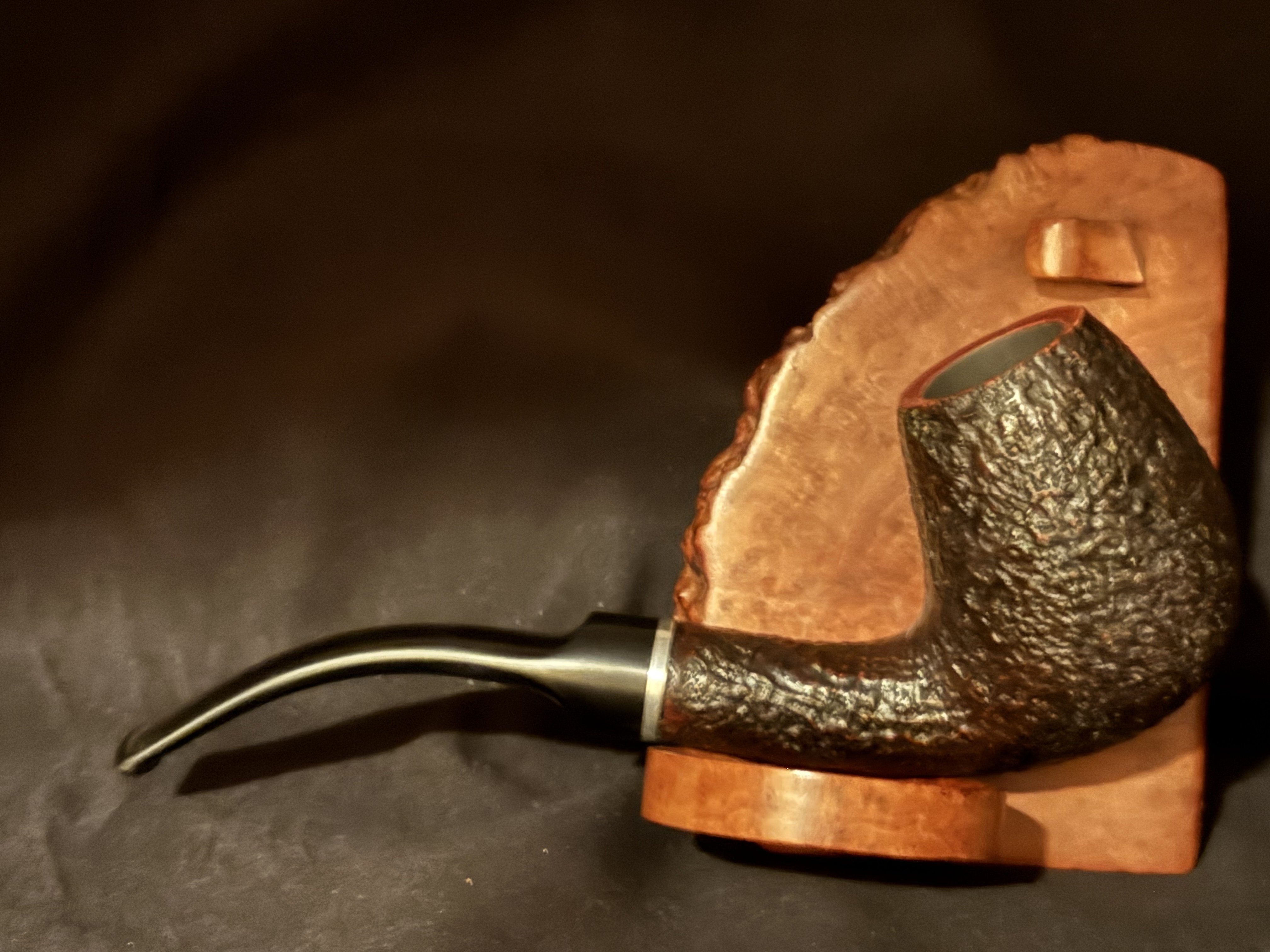 HILSON Sandblast Bent Billiard Estate Pipe - Aluminum Band, Vulcanite Saddle Stem, Fishtail Bit, 9mm Filter, Unsmoked 4