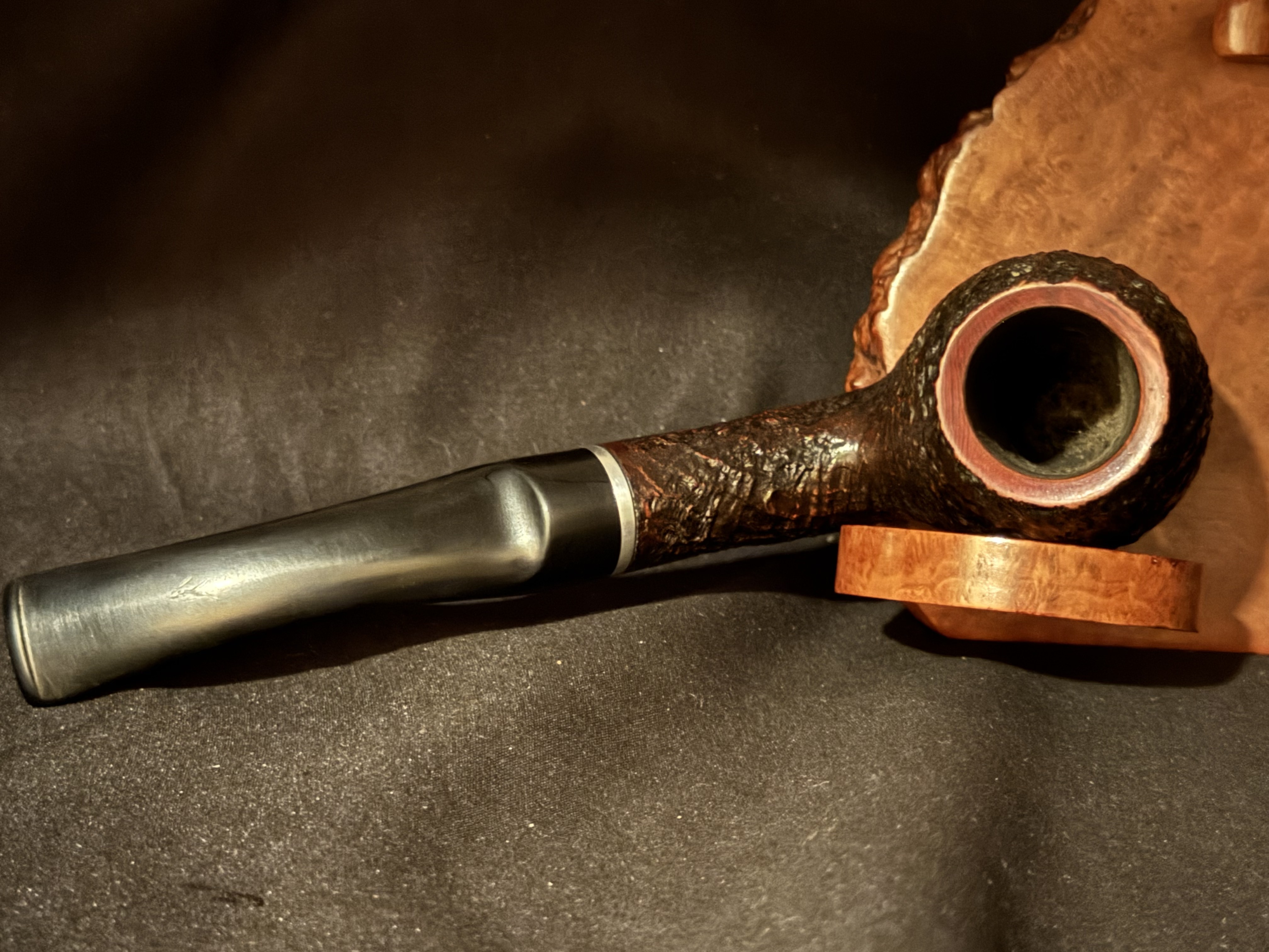 HILSON Sandblast Bent Billiard Estate Pipe - Aluminum Band, Vulcanite Saddle Stem, Fishtail Bit, 9mm Filter, Unsmoked 5