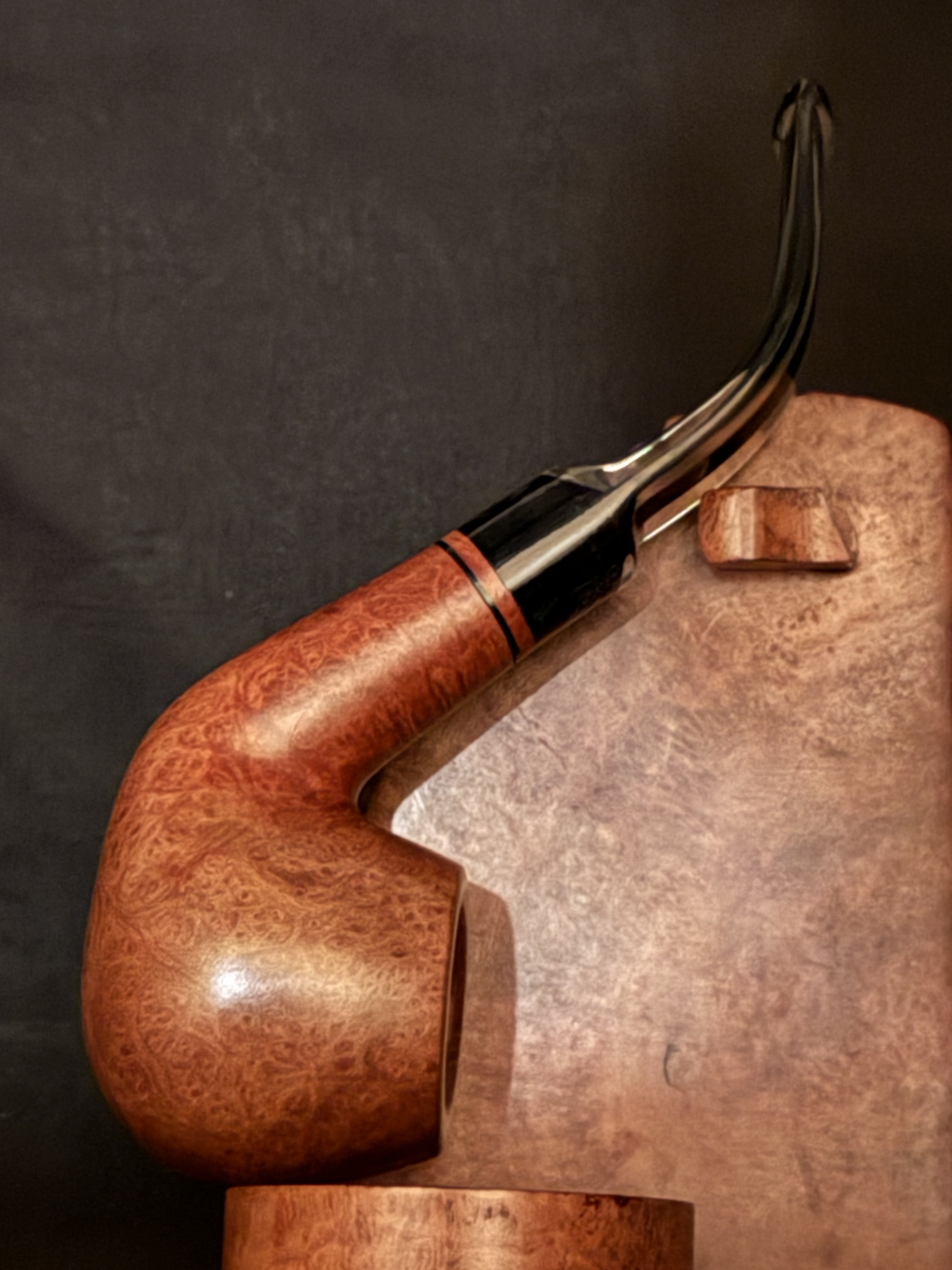 Jean Claude Smooth Bent Apple Pipe, Transparent Acrylic Saddle Stem, 9mm Filter 2
