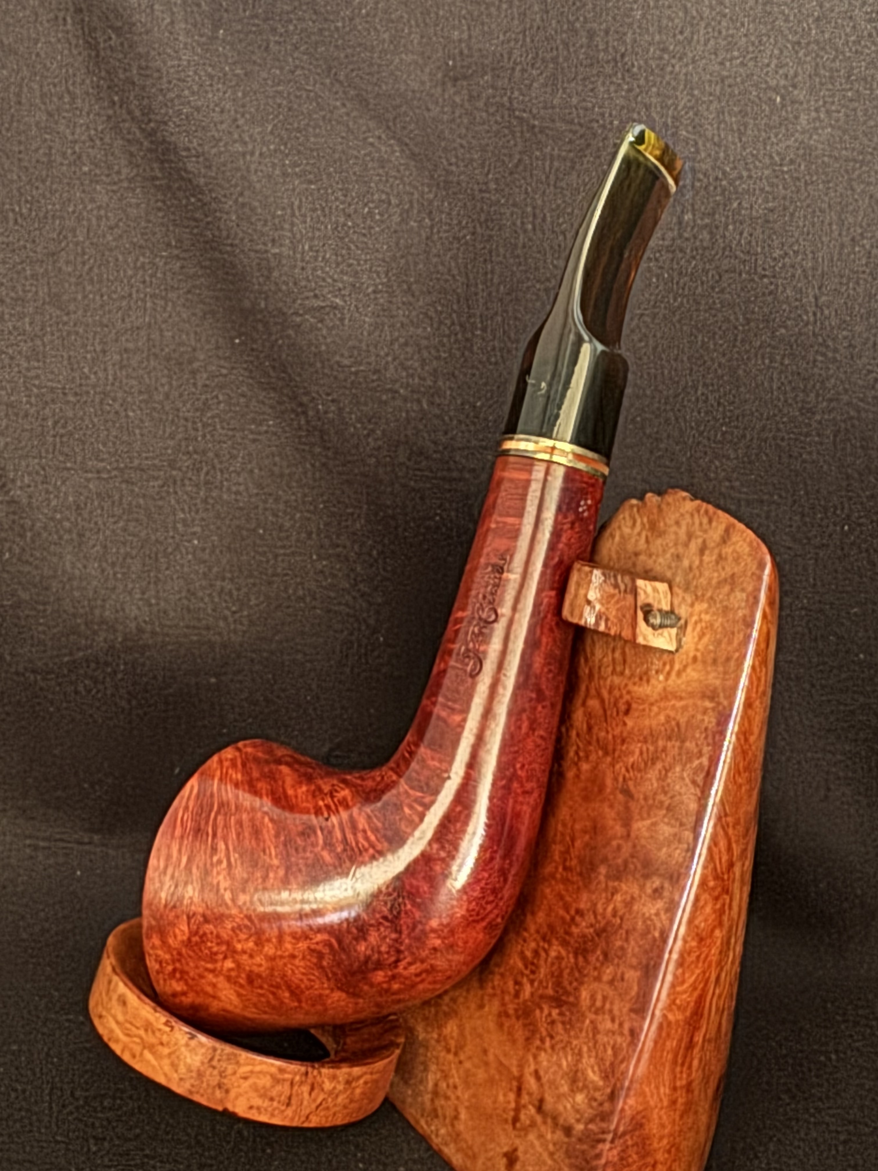 Jean Claude 3 Unsmoked Smooth Horn Pipe - Amber Acrylic Stem, 9mm 3