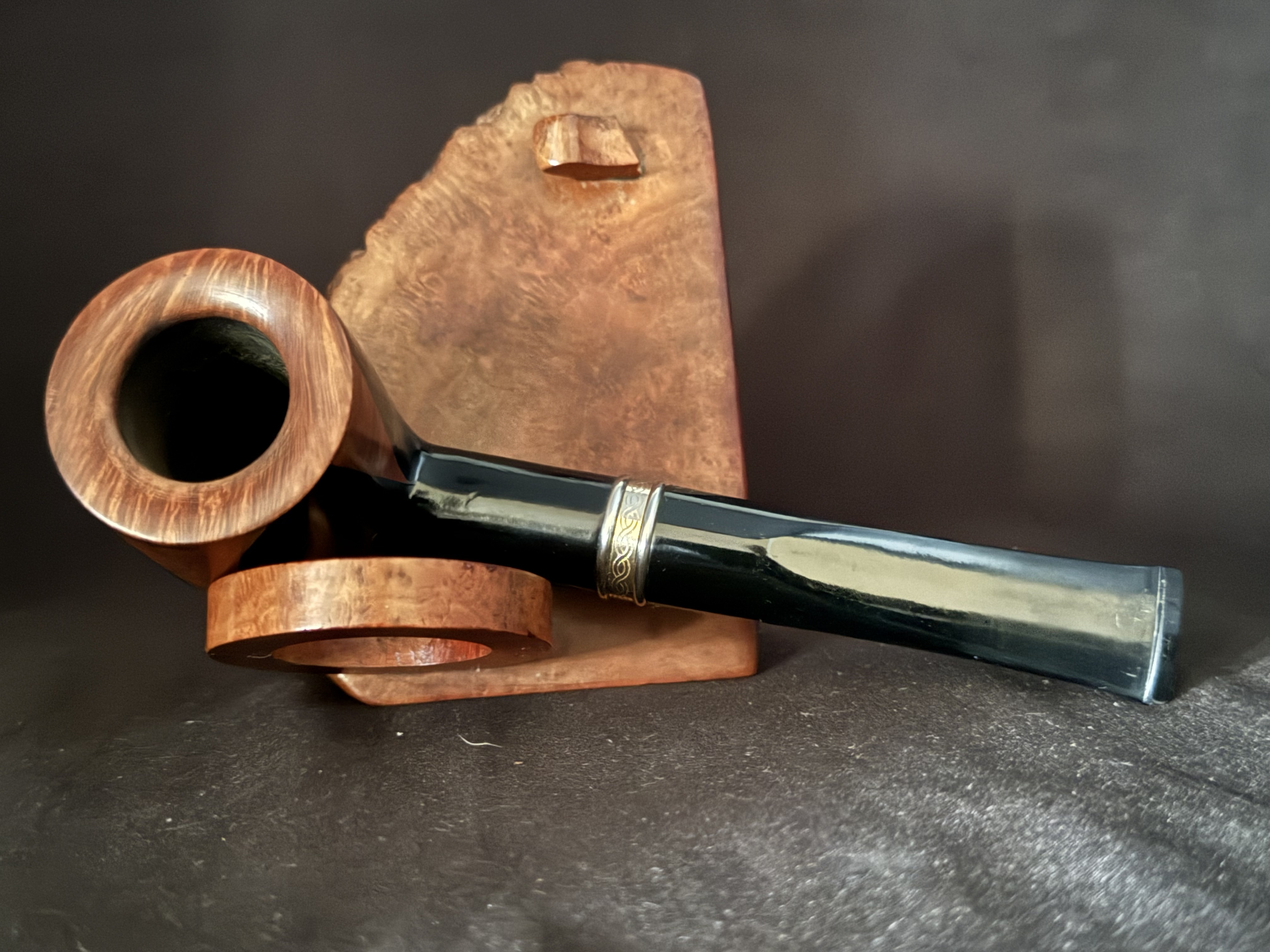 Jean Claude Large Straight Pot Pipe, Glossy Black and Amber Smooth Finish, Metal Band, Acrylic Tapered Fishtail Stem, 9mm Filter 5