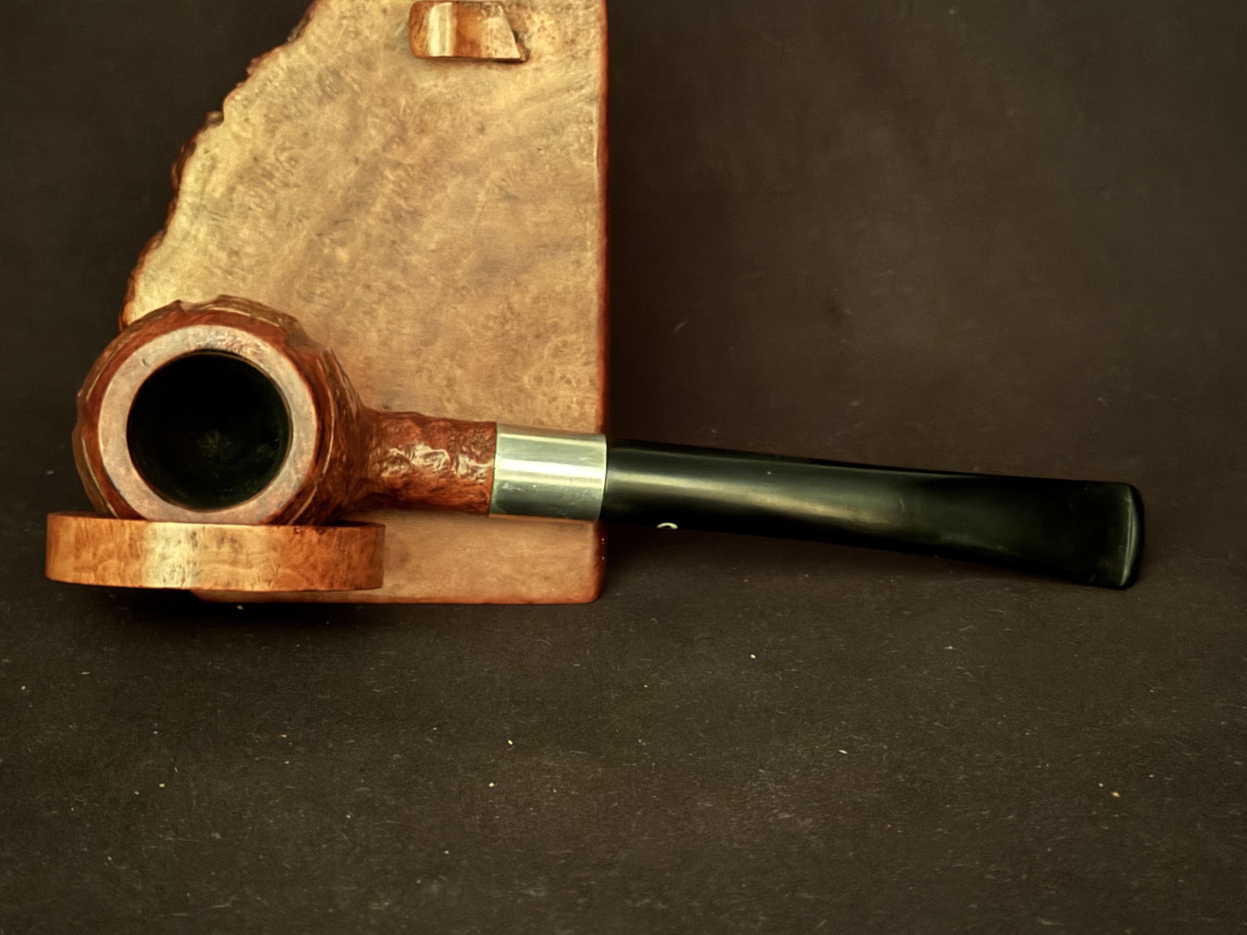 Kaywoodie Signet Rustic Straight Prince Estate Pipe - Vulcanite Fishtail Stem, Wide Metal Band 5