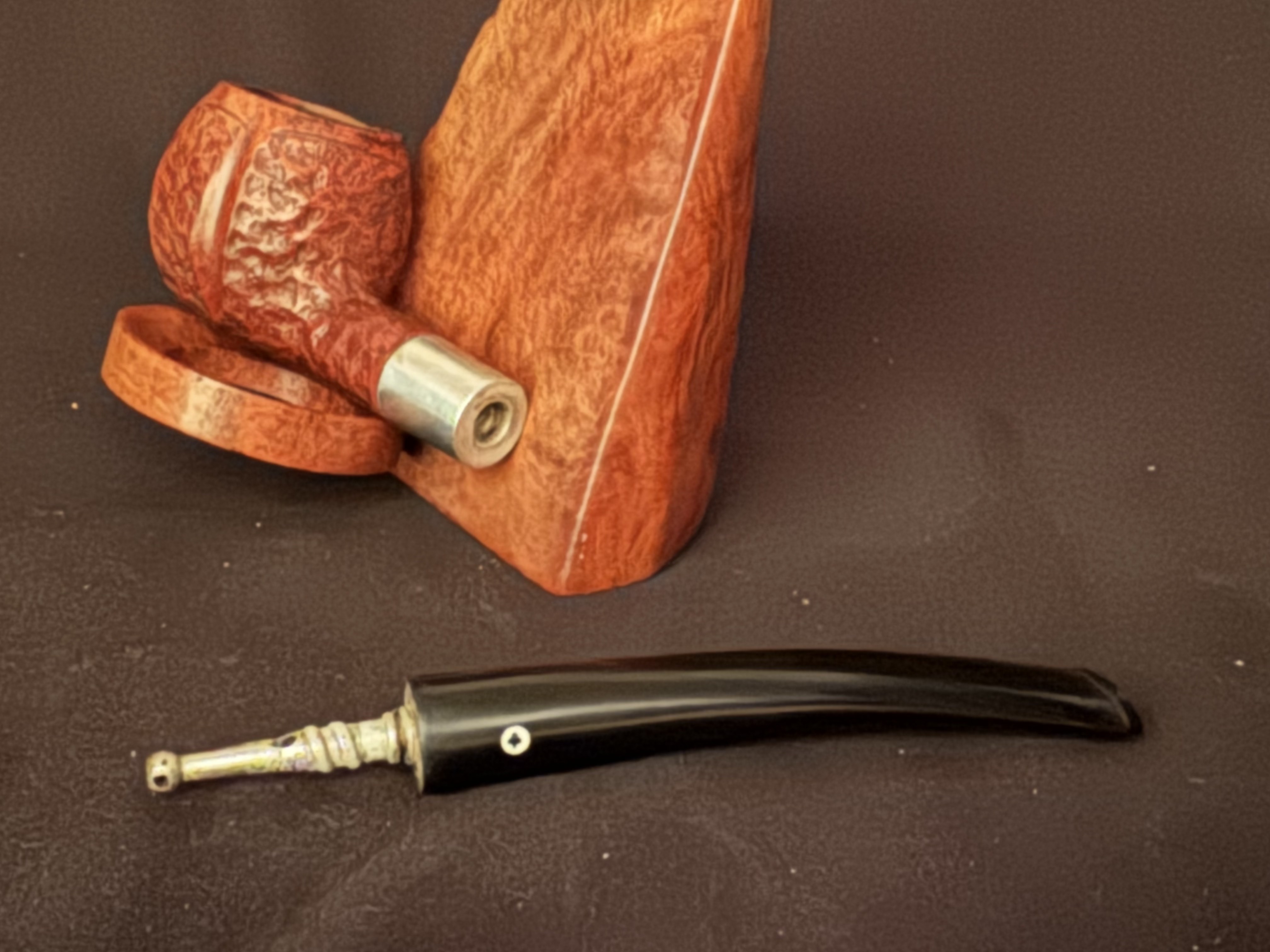 Kaywoodie Signet Rustic Straight Prince Estate Pipe - Vulcanite Fishtail Stem, Wide Metal Band 9