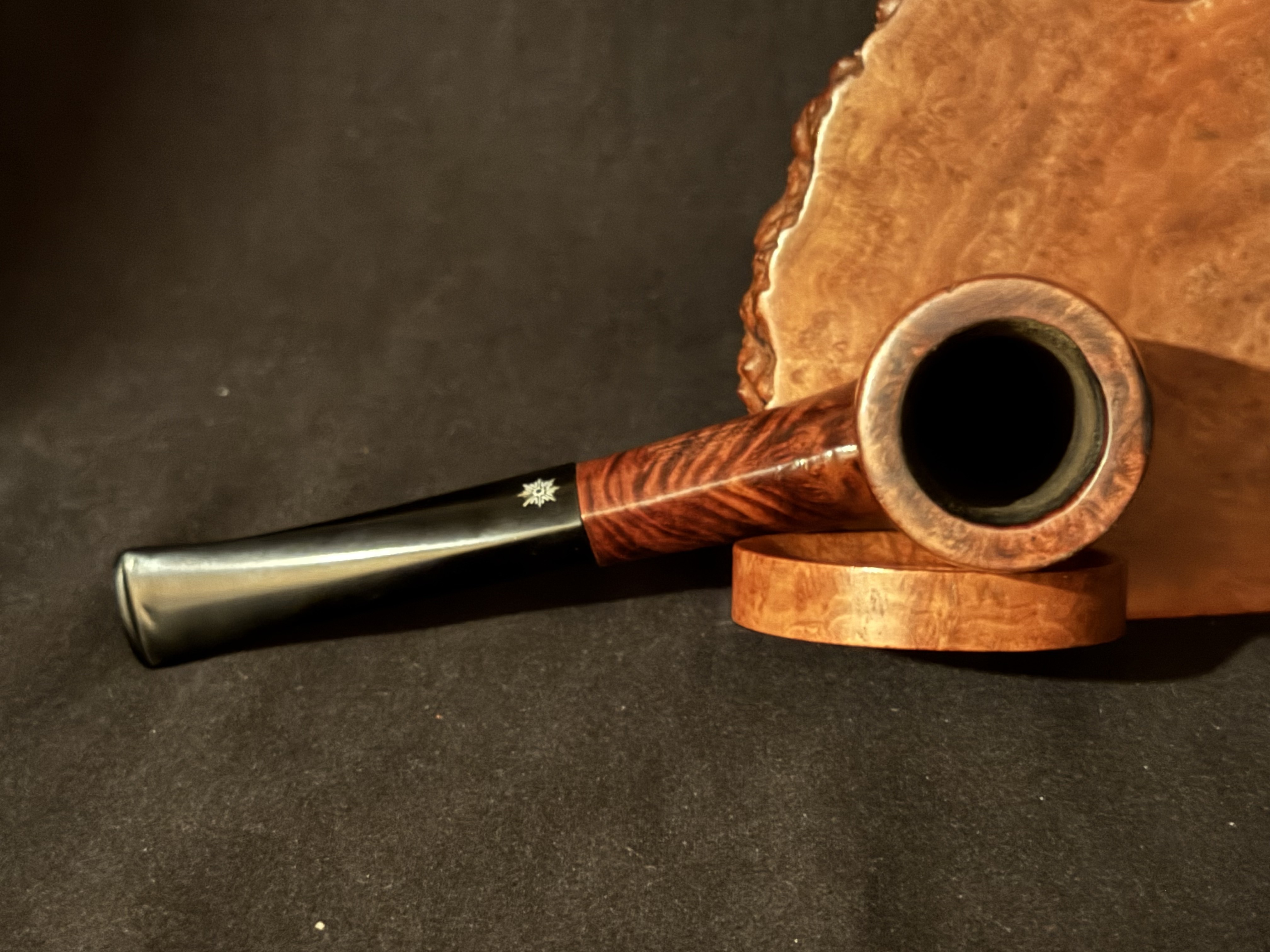 Kriswill Bernadotte 15 Smooth Straight Chimney Estate Pipe - Danish Briar 4
