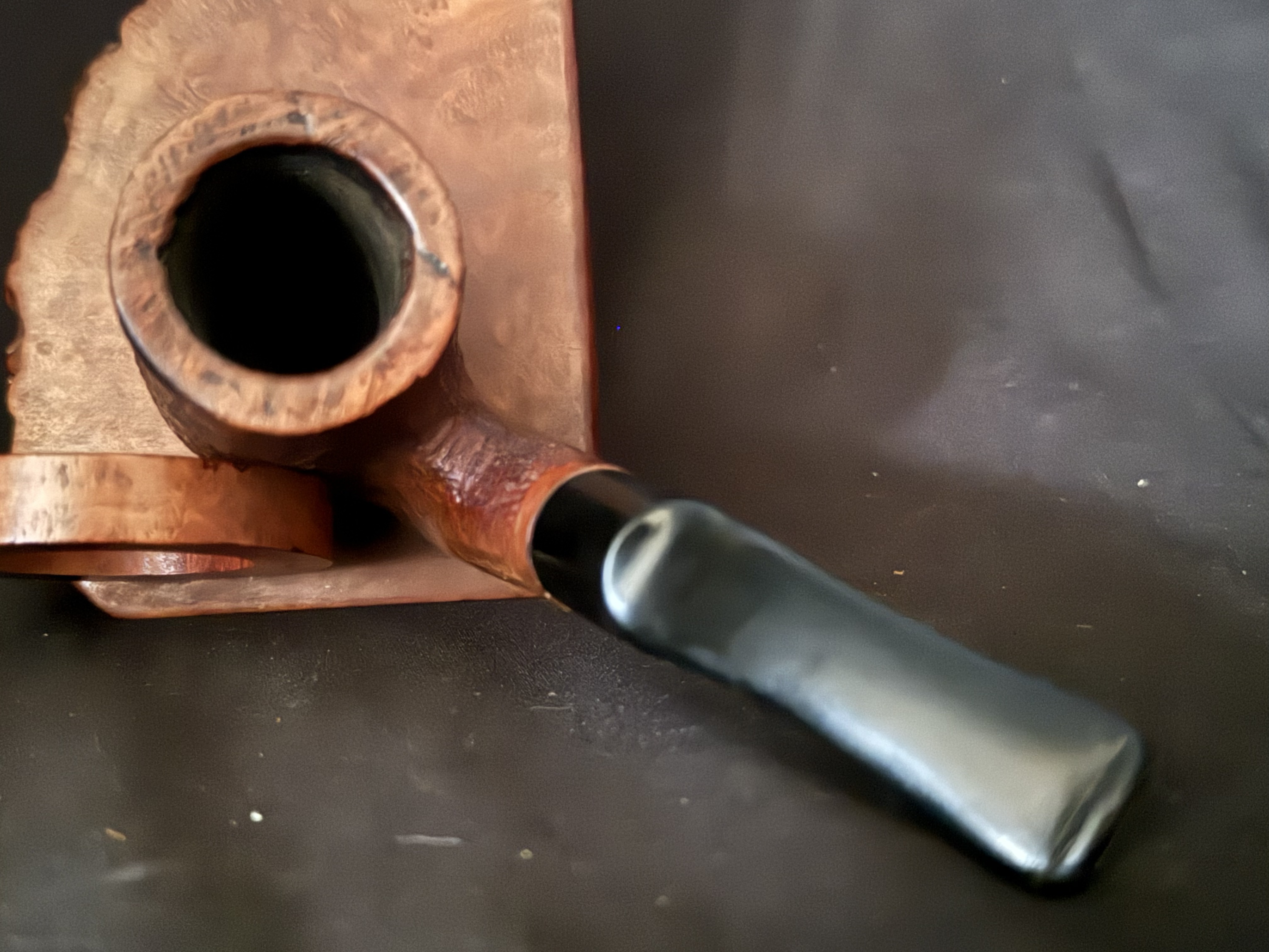 Kriswill Chief 1850 Sandblast Sitter Pipe, Bent Vulcanite Saddle Stem, Denmark 5