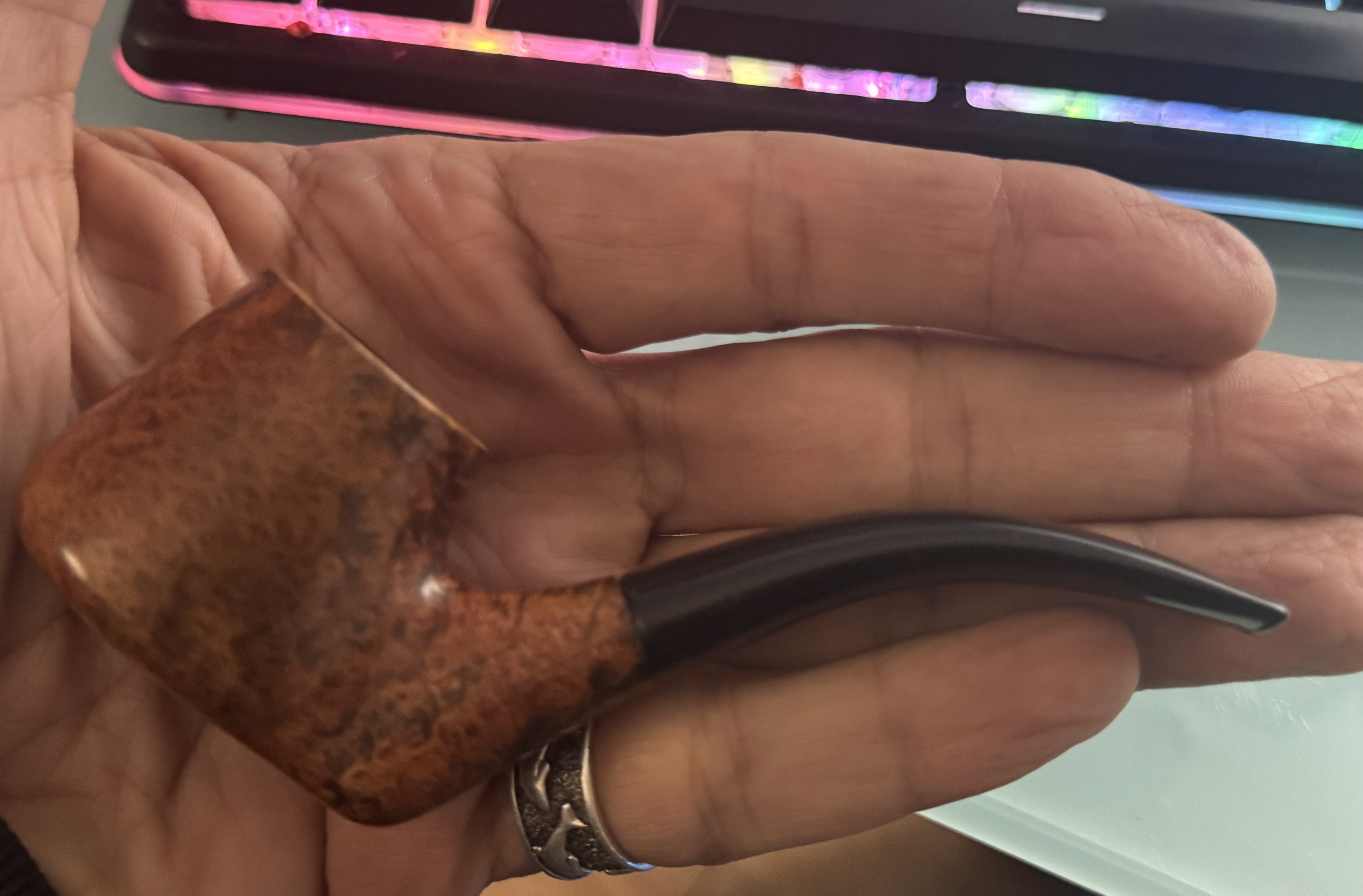 Kriswill Count Made in Denmark 385 Vest Pocket Oom Paul Volcano Sitter Smooth Vulcanite Estate Pipe 19