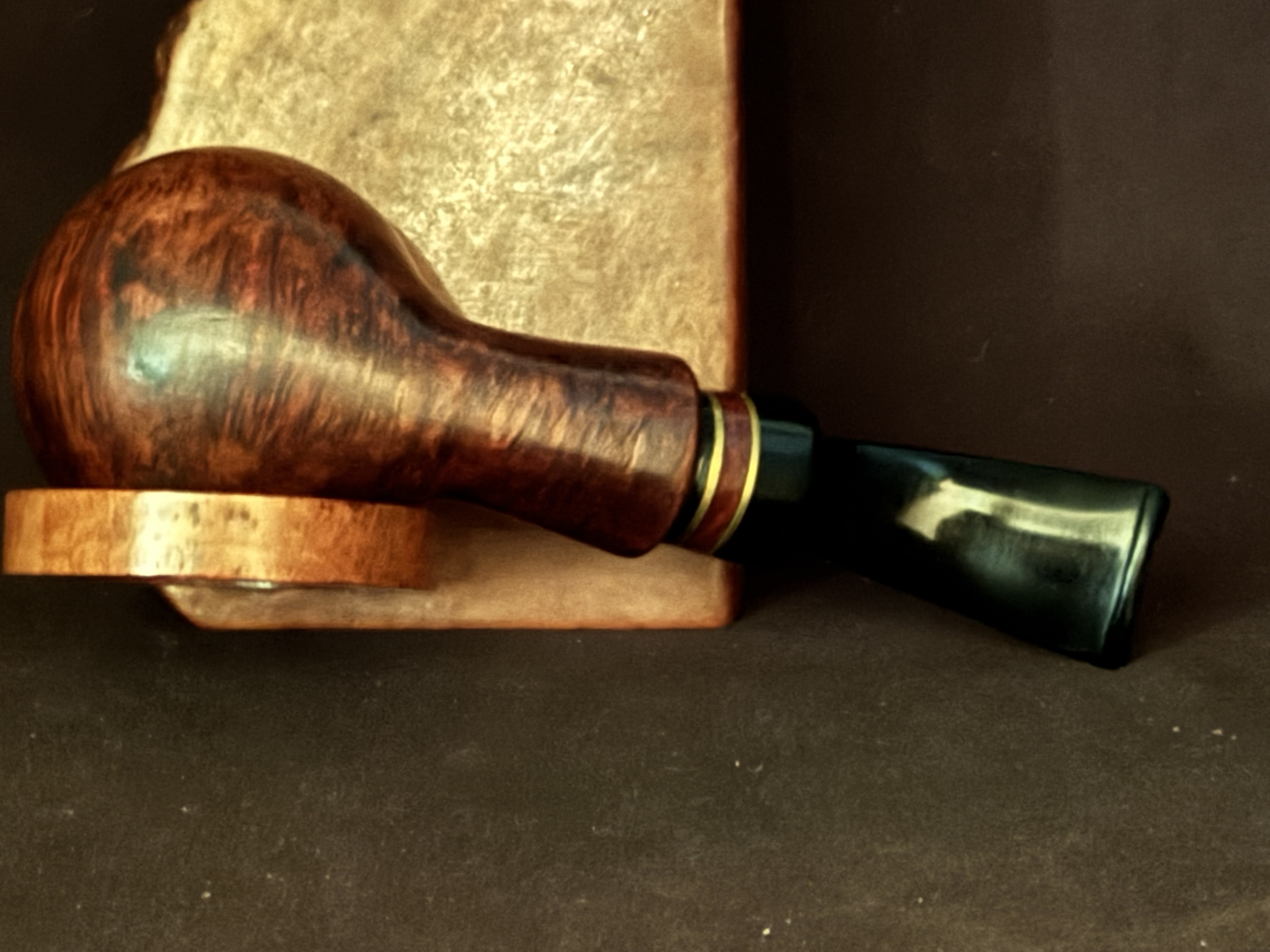 Unstamped Smooth Bent Apple Briar Estate Pipe, Acrylic Army Mount, 9mm Filter, Fishtail Stem 6
