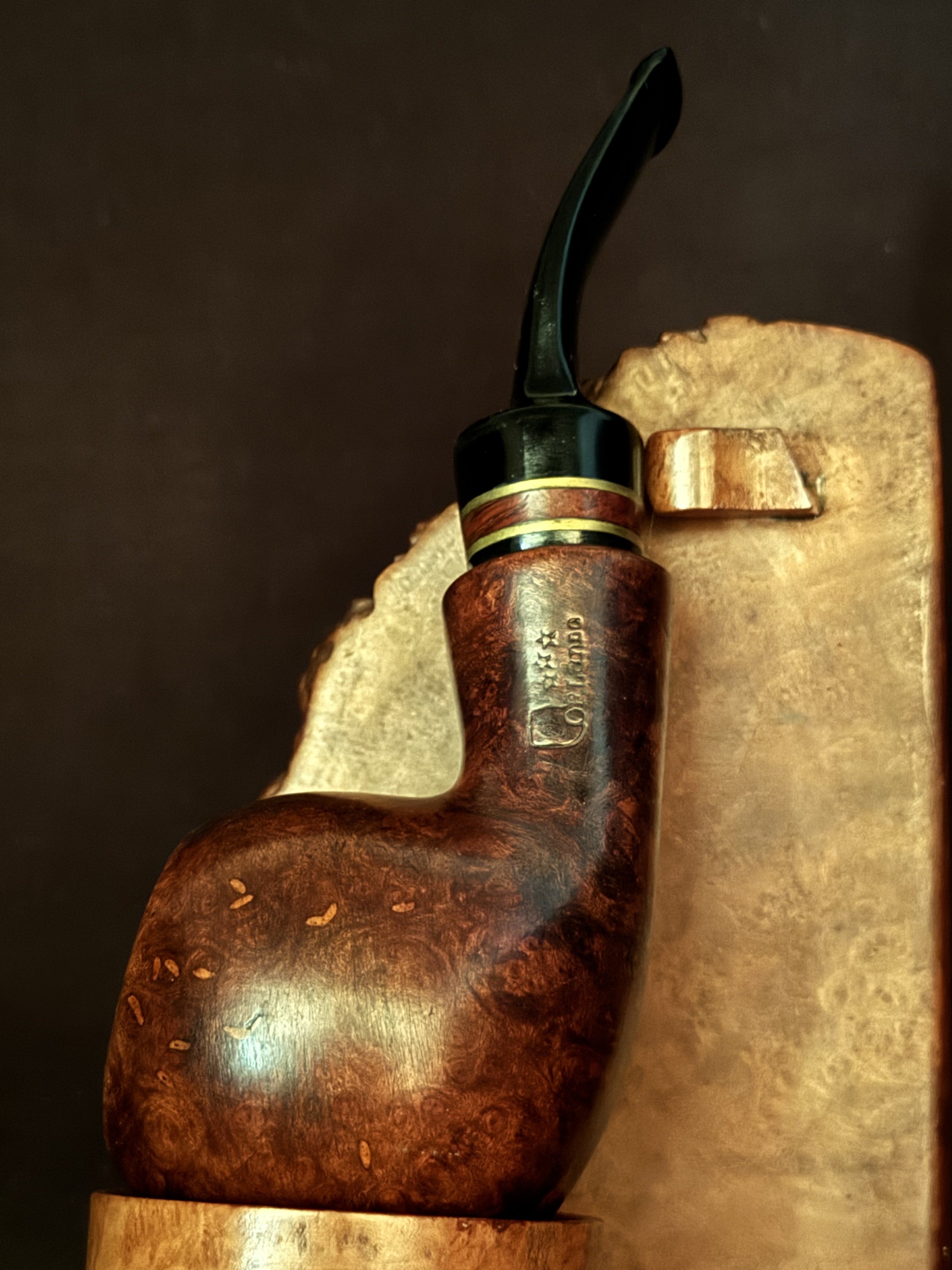 Unstamped Smooth Bent Apple Briar Estate Pipe, Acrylic Army Mount, 9mm Filter, Fishtail Stem 2