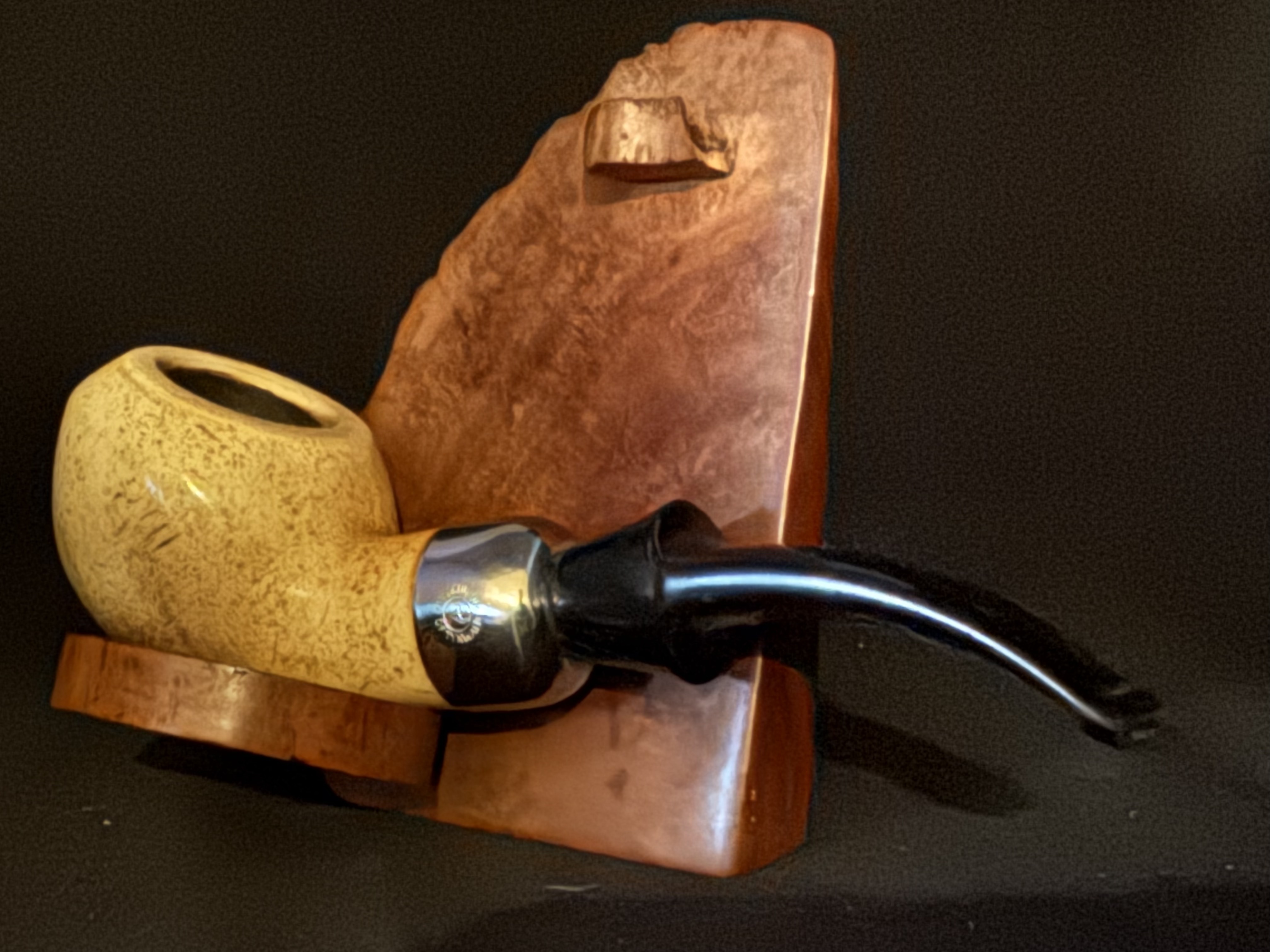 Laxey Meerschaum Bent Apple Pipe - Millennium of Tynwald Band 9