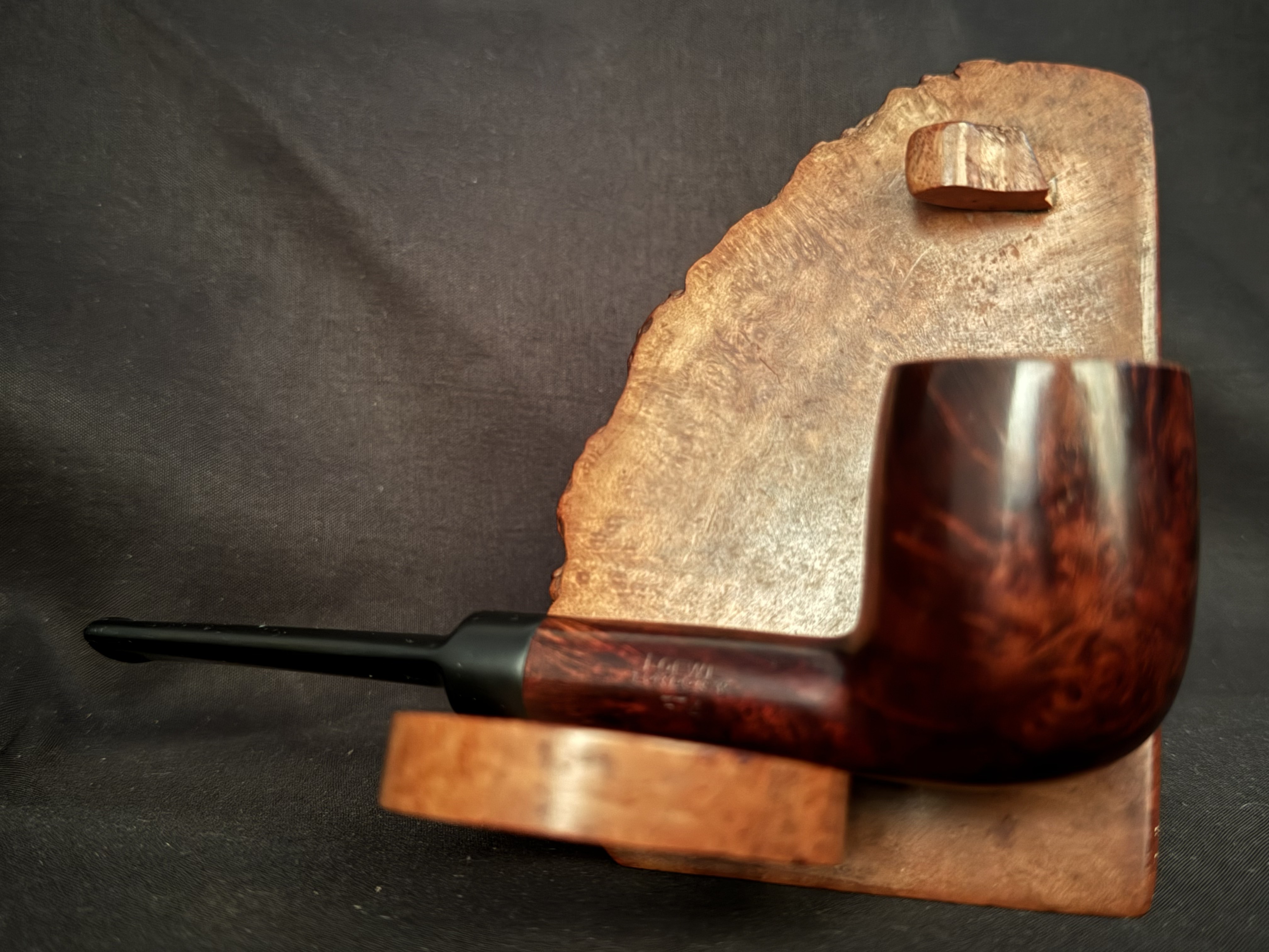 Loewe London W. Standard Smooth Straight Billiard Estate Pipe, Reddish Finish, Fishtail 10