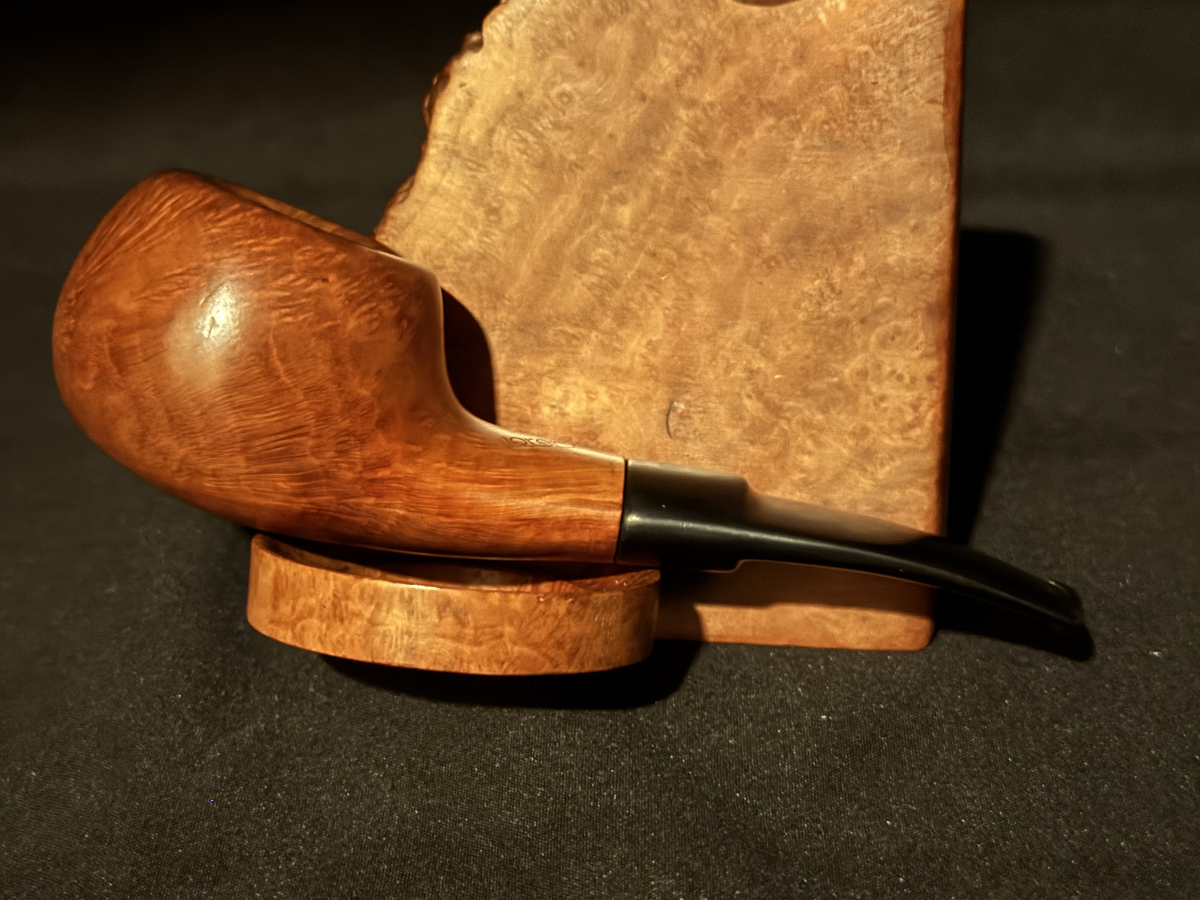 Lorenzo Aprica Smooth Pot Tomato Estate Pipe, Orange Finish, Saddle Stem 3