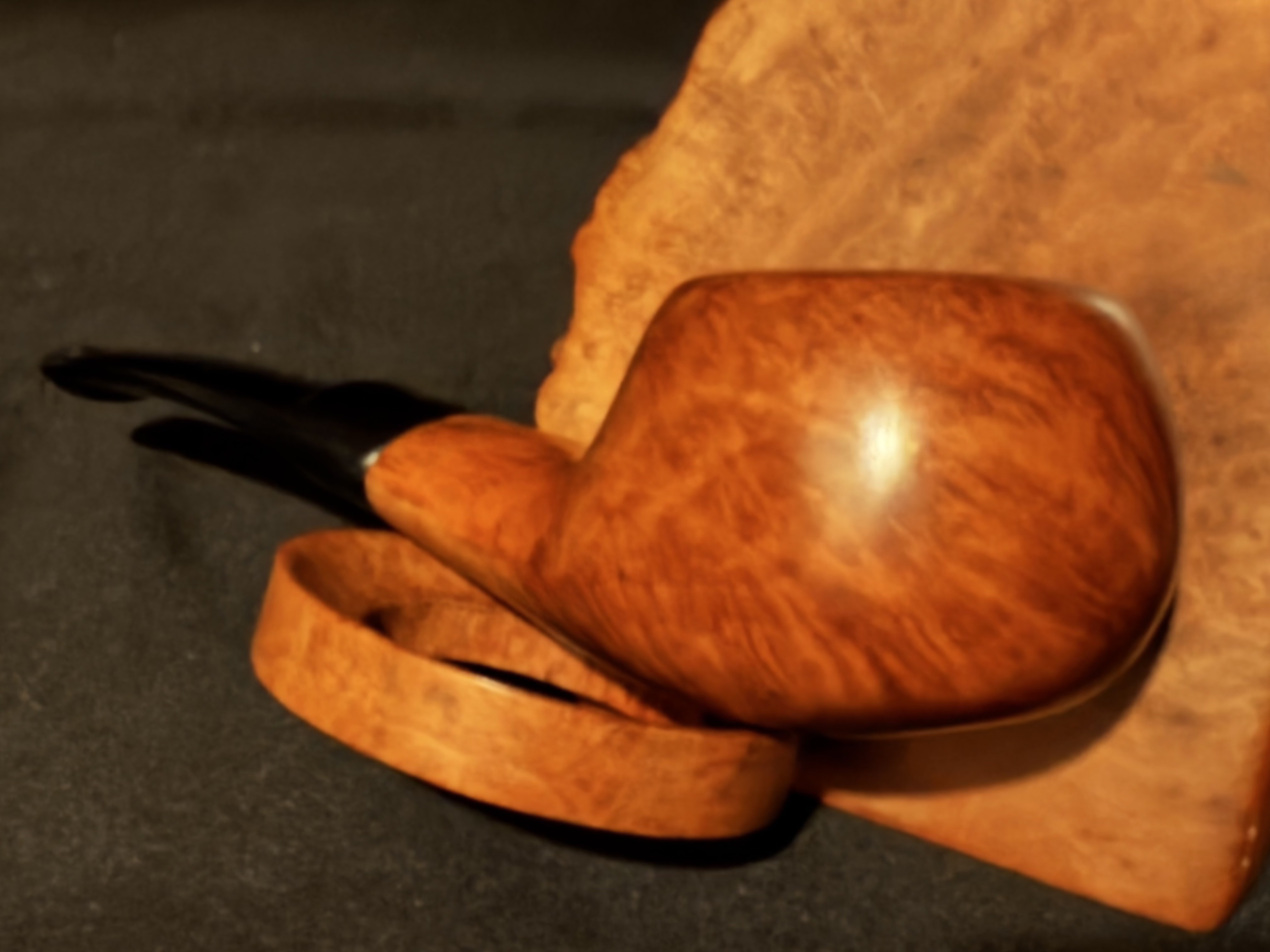 Lorenzo Aprica Smooth Pot Tomato Estate Pipe, Orange Finish, Saddle Stem 7