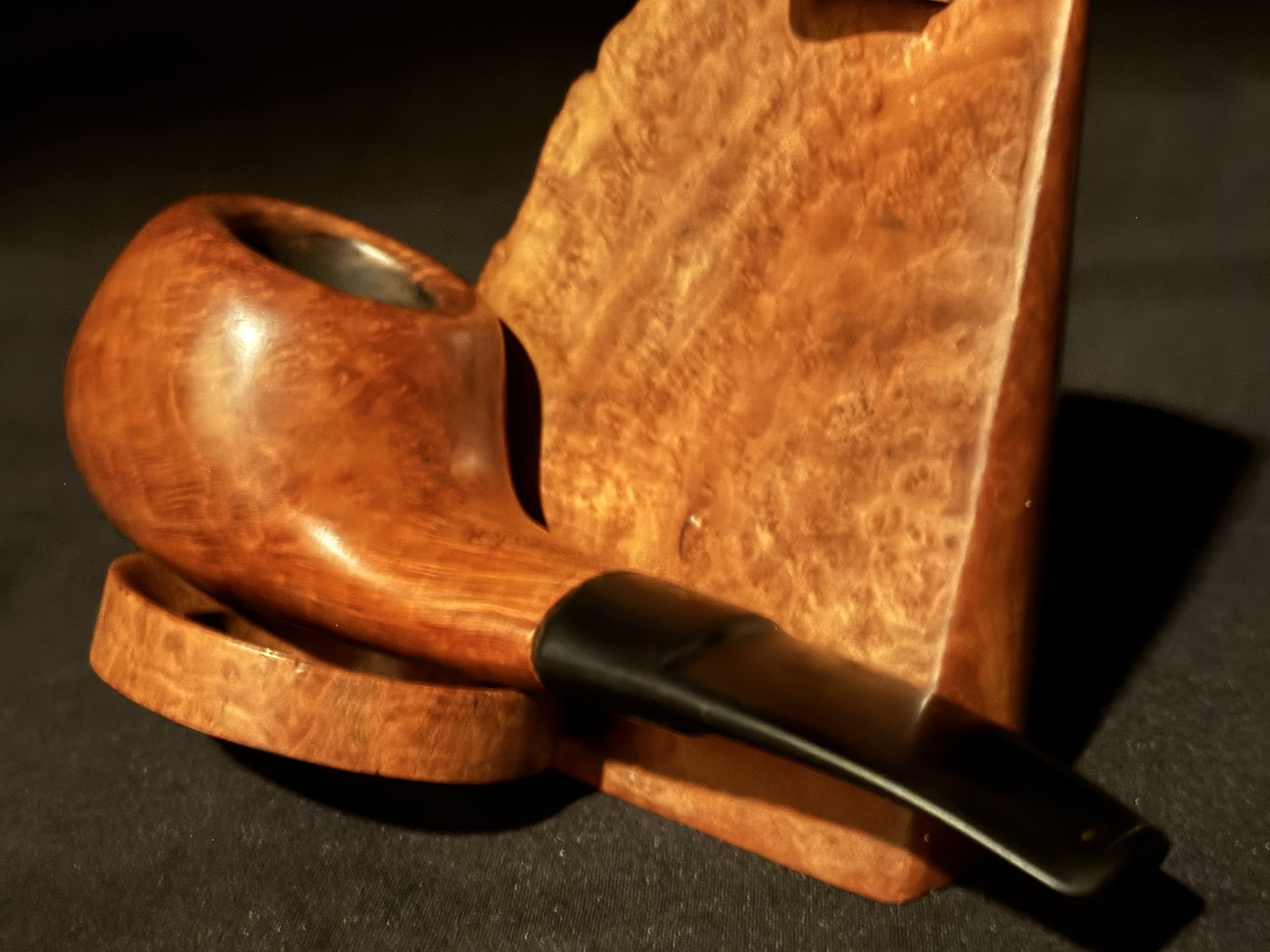 Lorenzo Aprica Smooth Pot Tomato Estate Pipe, Orange Finish, Saddle Stem 8