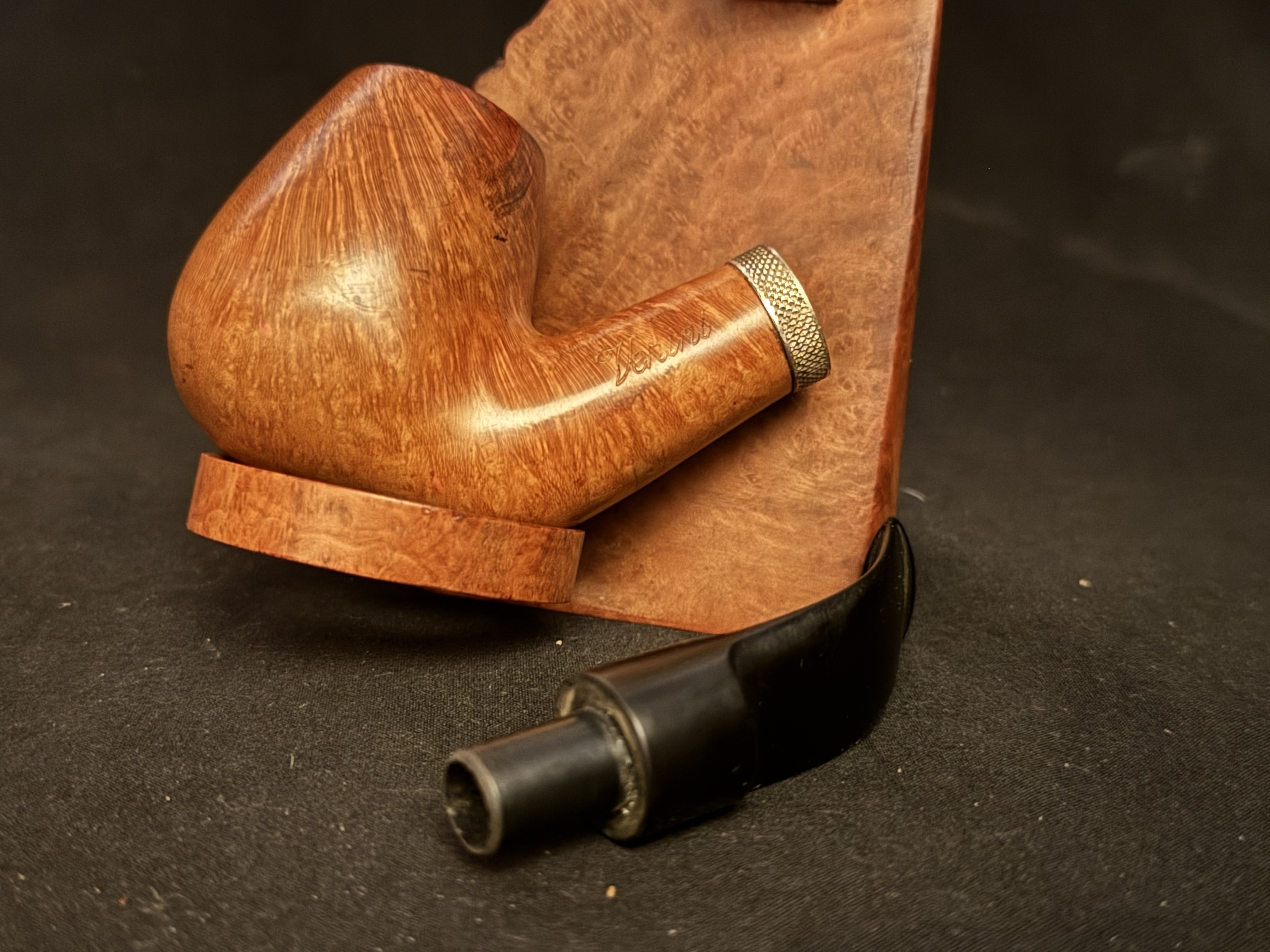 Vinnini Smooth Bent Brandy Vulcanite Saddle Stem Estate Pipe 9