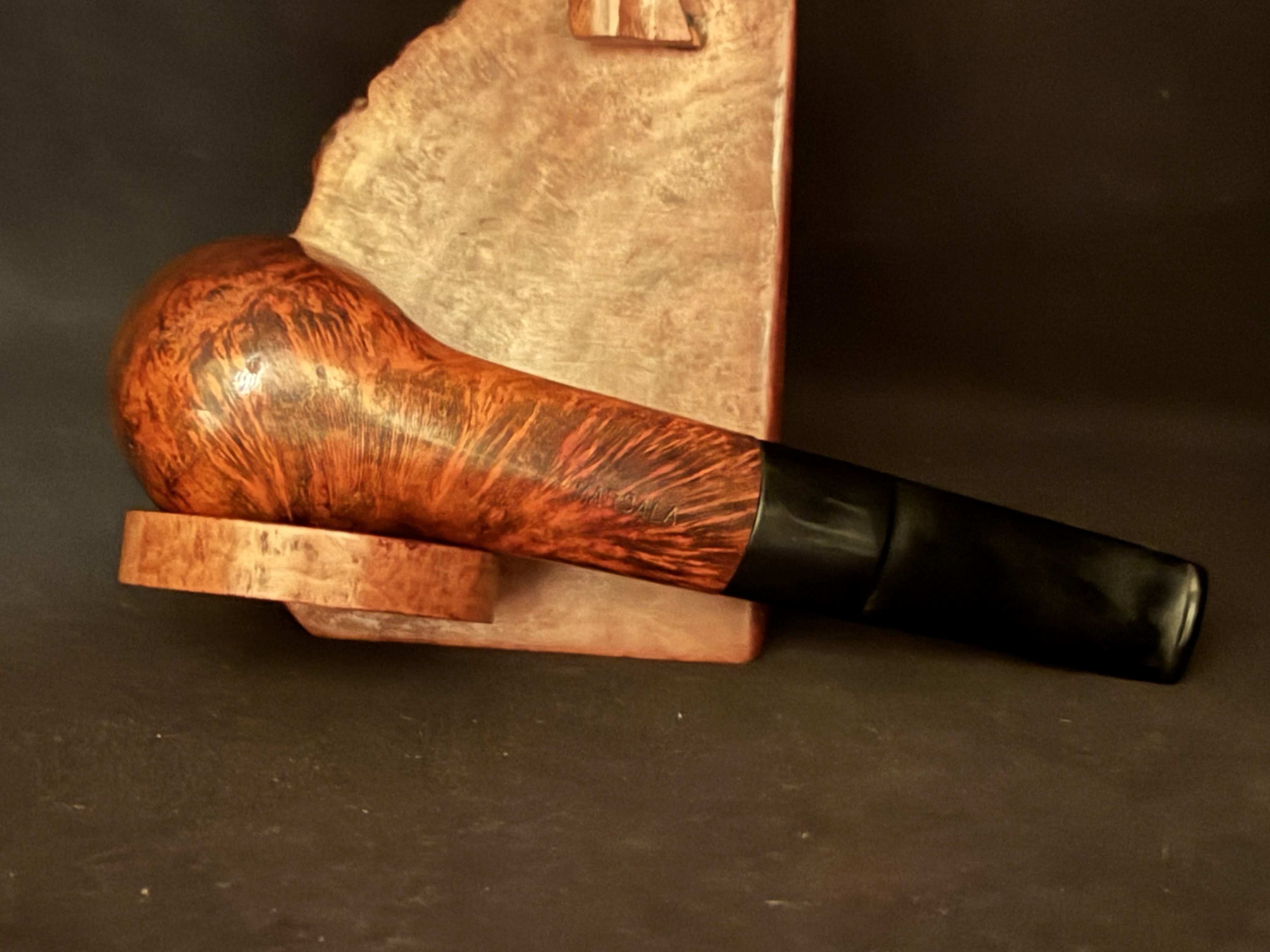 Lorenzo Masala Pot Estate Pipe - Smooth Briar, Oval Shank, Vulcanite Saddle Stem, 9mm Filter, Fishtail Mouthpiece 6