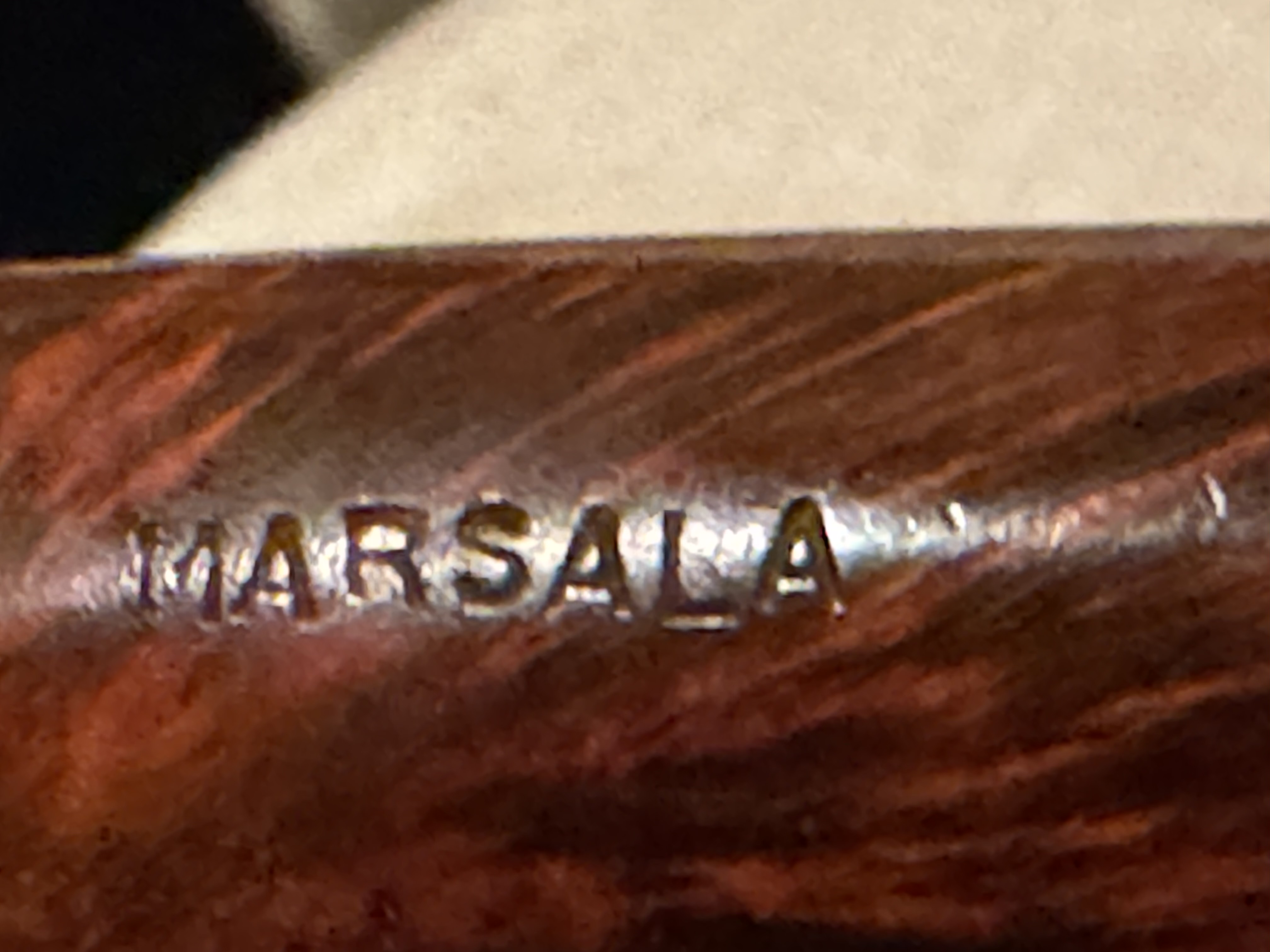 Lorenzo Masala Pot Estate Pipe - Smooth Briar, Oval Shank, Vulcanite Saddle Stem, 9mm Filter, Fishtail Mouthpiece 11