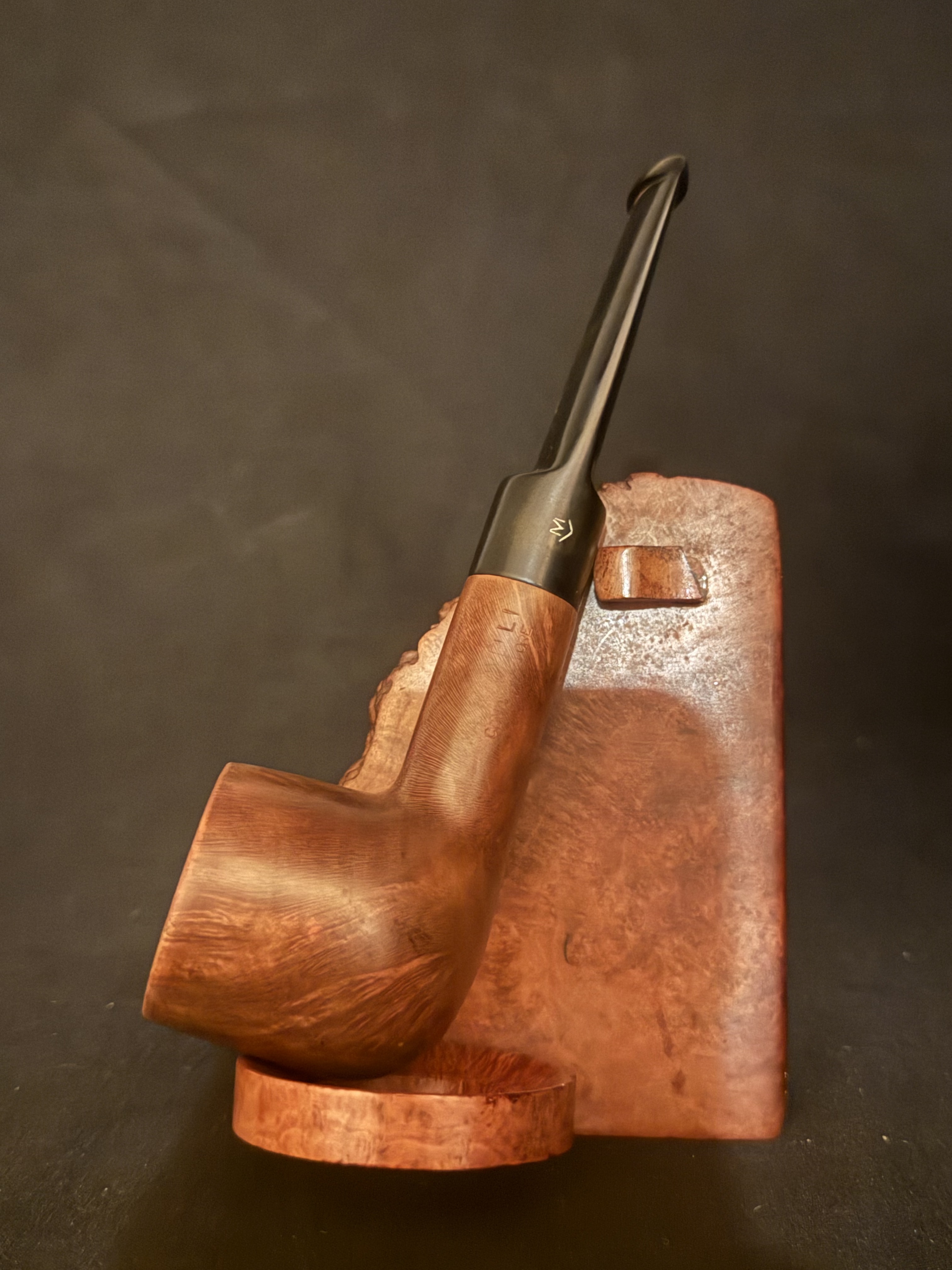 Machiavelli Smooth Straight Pot Pipe, Chubby Shank, Vulcanite Saddle Stem, 9mm