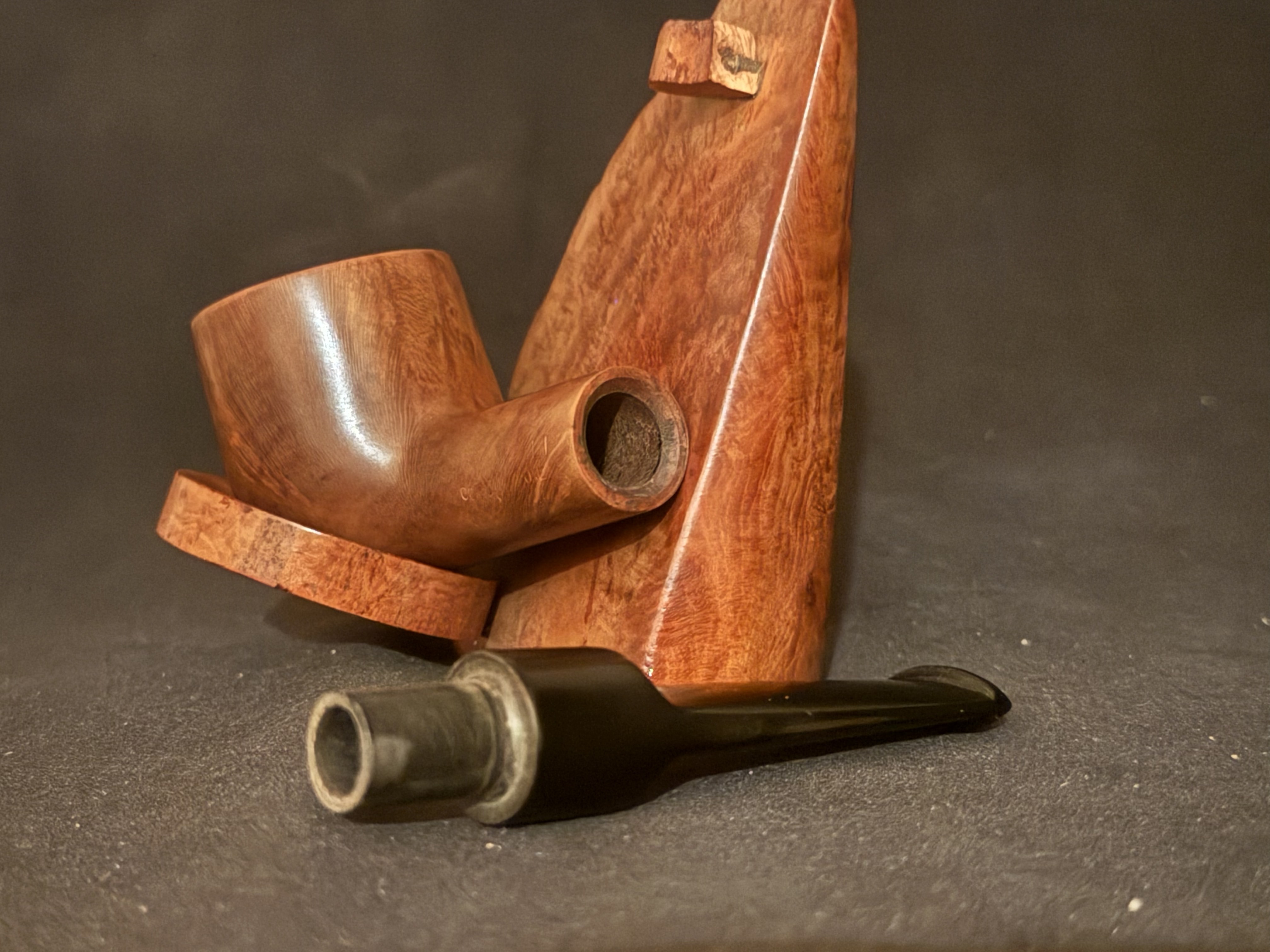 Machiavelli Smooth Straight Pot Pipe, Chubby Shank, Vulcanite Saddle Stem, 9mm 9