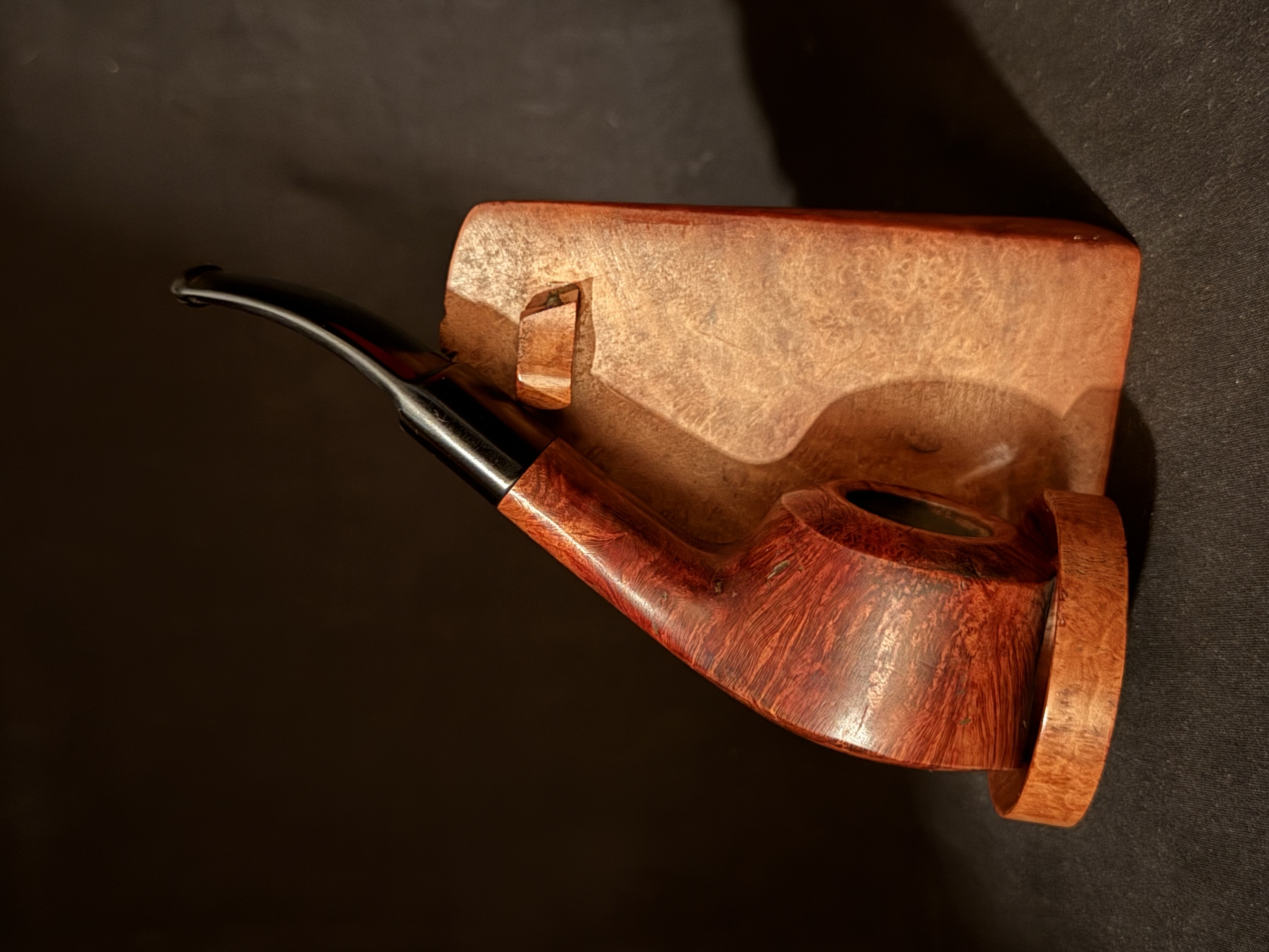 Madelcar Smooth Bent Volcano Briar Pipe, Vulcanite Saddle Stem, Estate 10