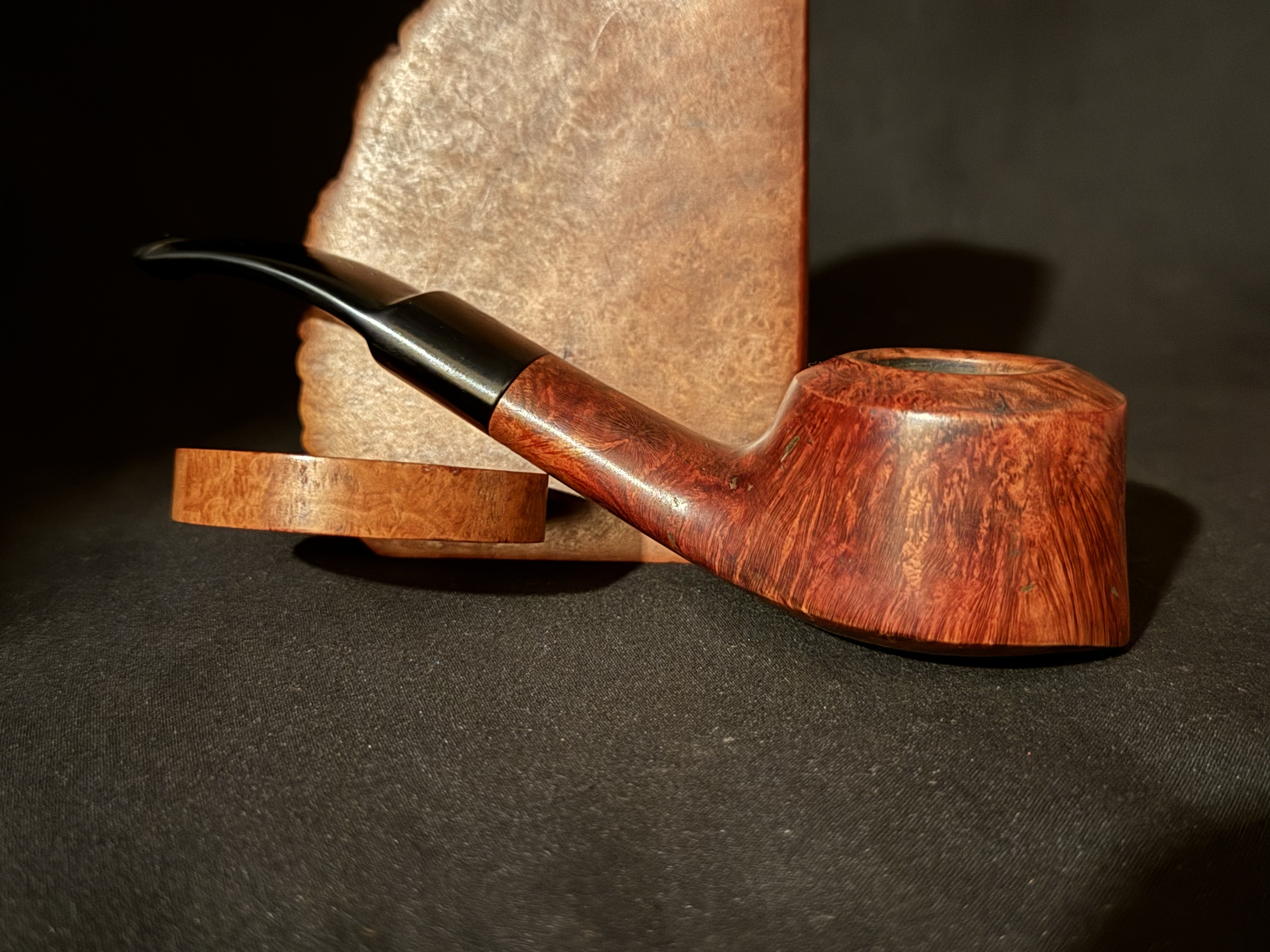 Madelcar Smooth Bent Volcano Briar Pipe, Vulcanite Saddle Stem, Estate 5