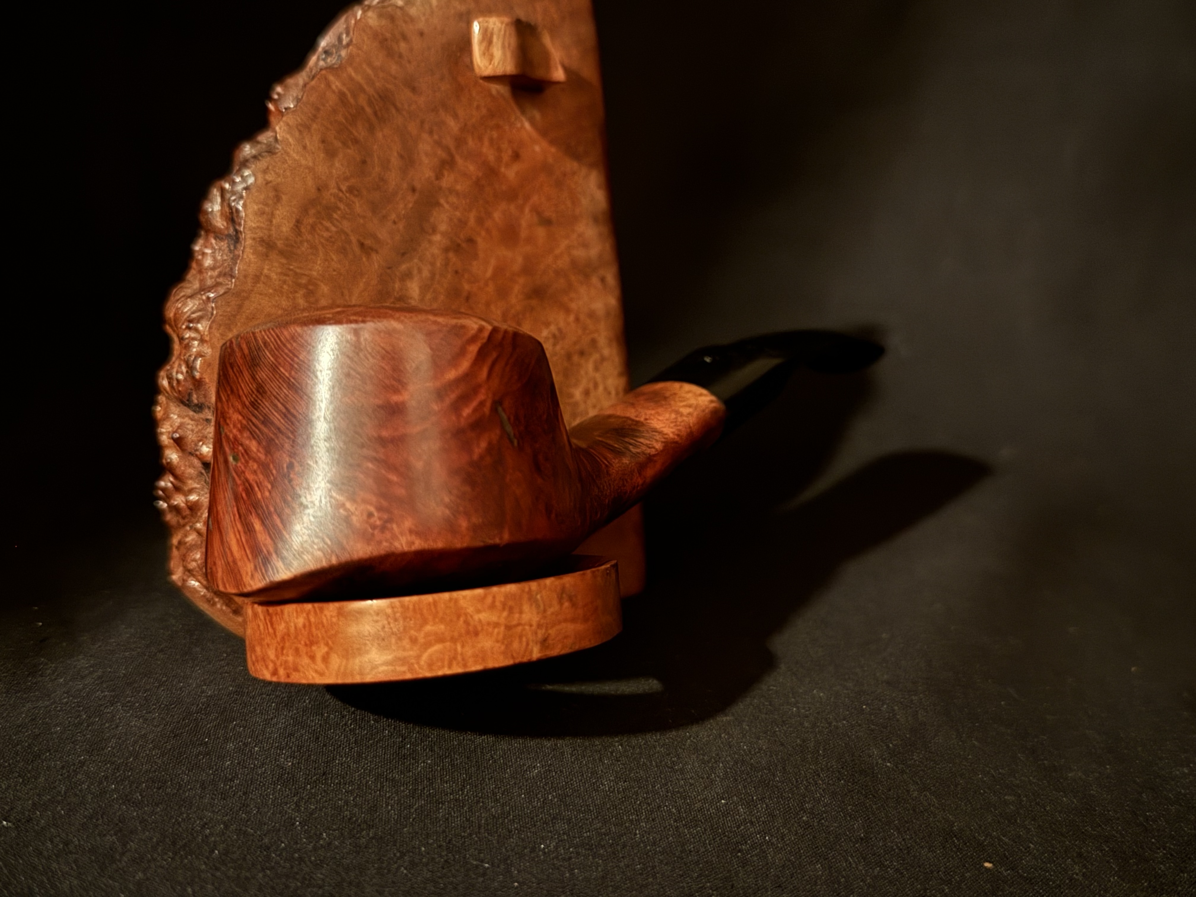 Madelcar Smooth Bent Volcano Briar Pipe, Vulcanite Saddle Stem, Estate 7