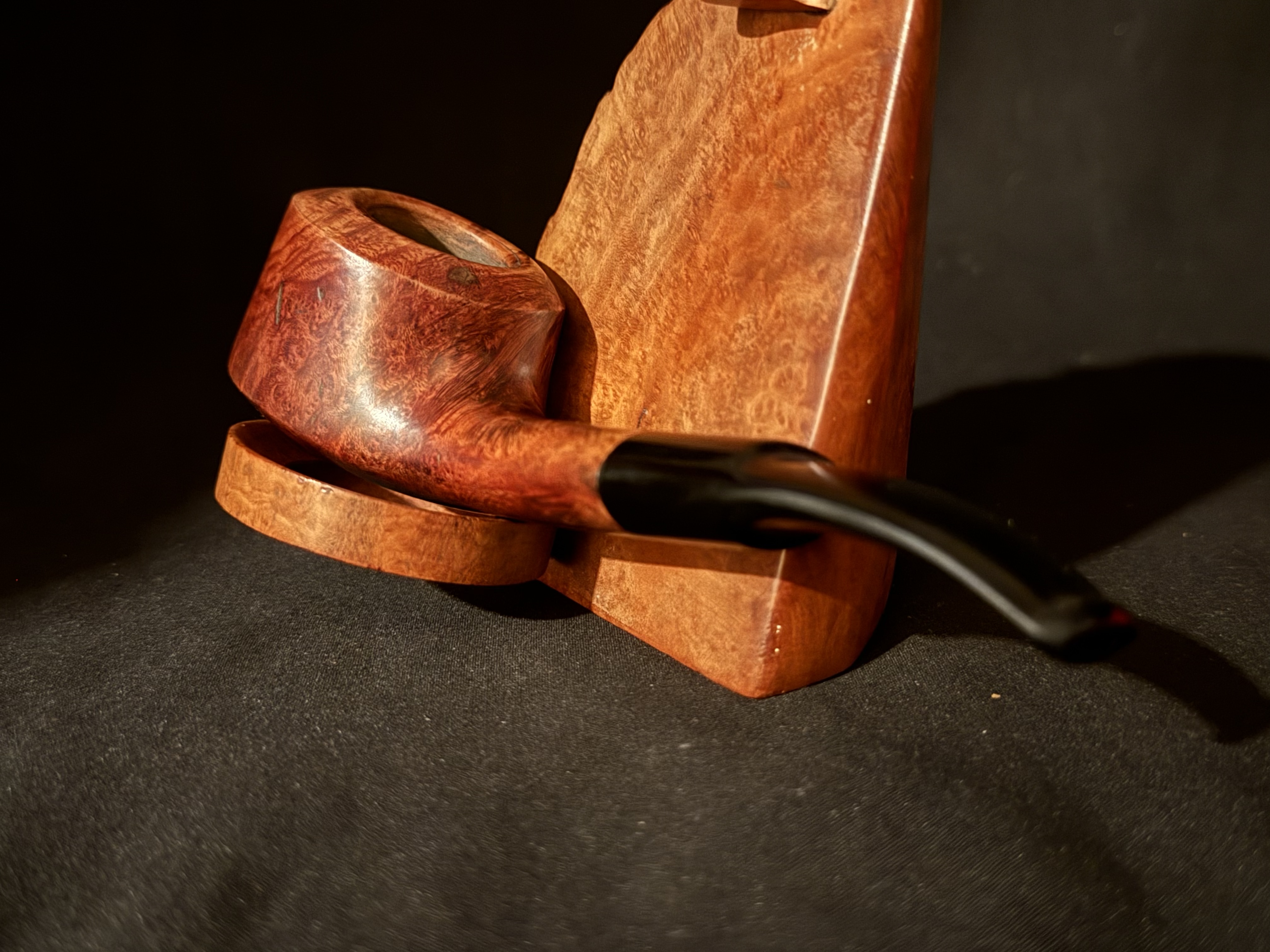 Madelcar Smooth Bent Volcano Briar Pipe, Vulcanite Saddle Stem, Estate 8
