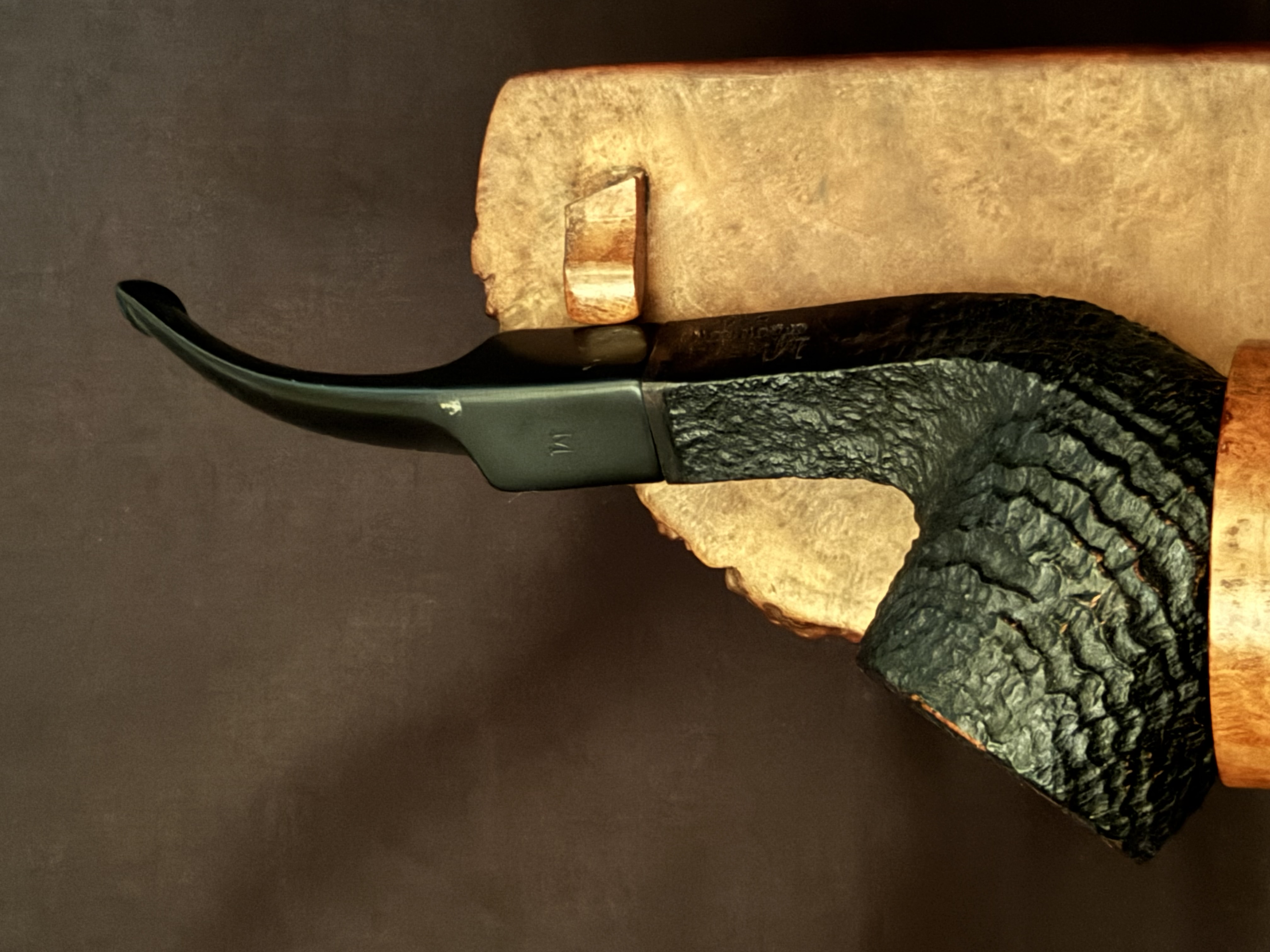 Masta of London 810 Bent Billiard Estate Pipe