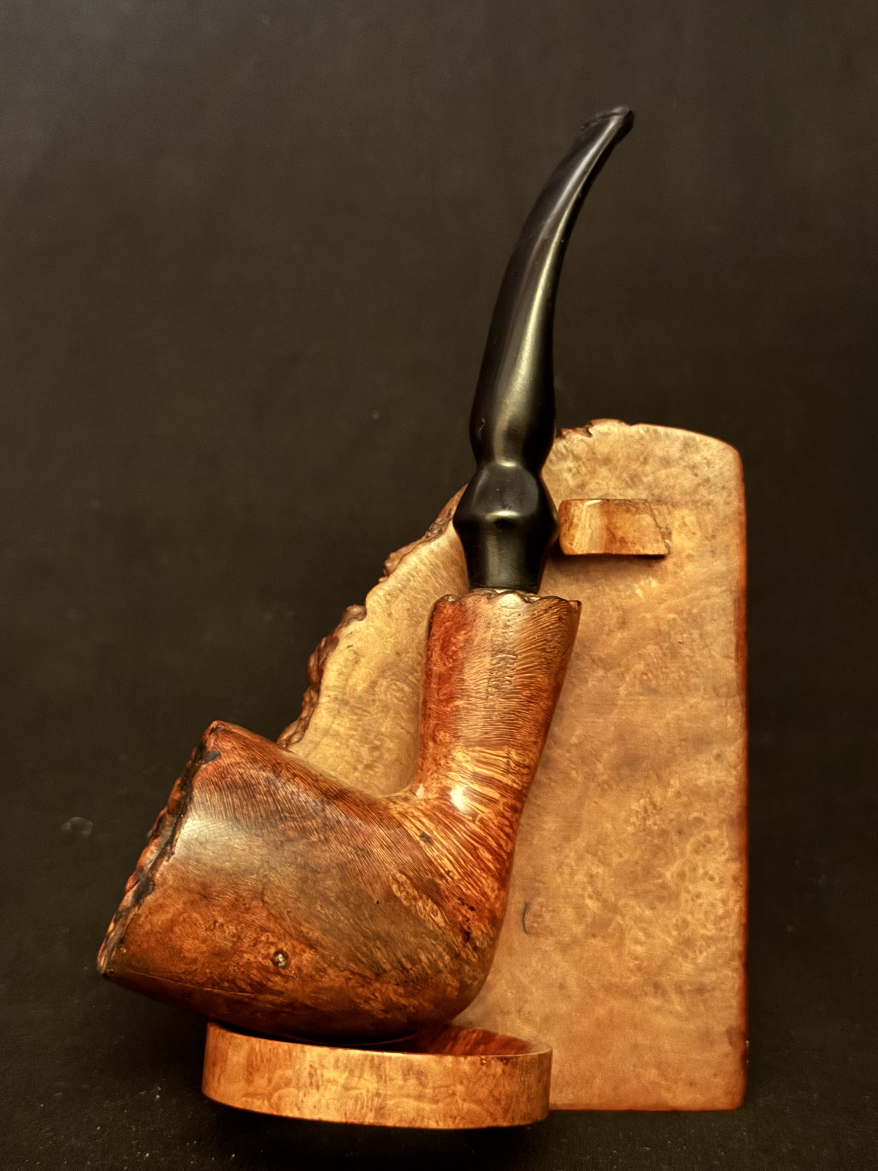 Mastersen Burl Briar Freehand Bent Dublin Plateau Rim Estate Pipe, France
